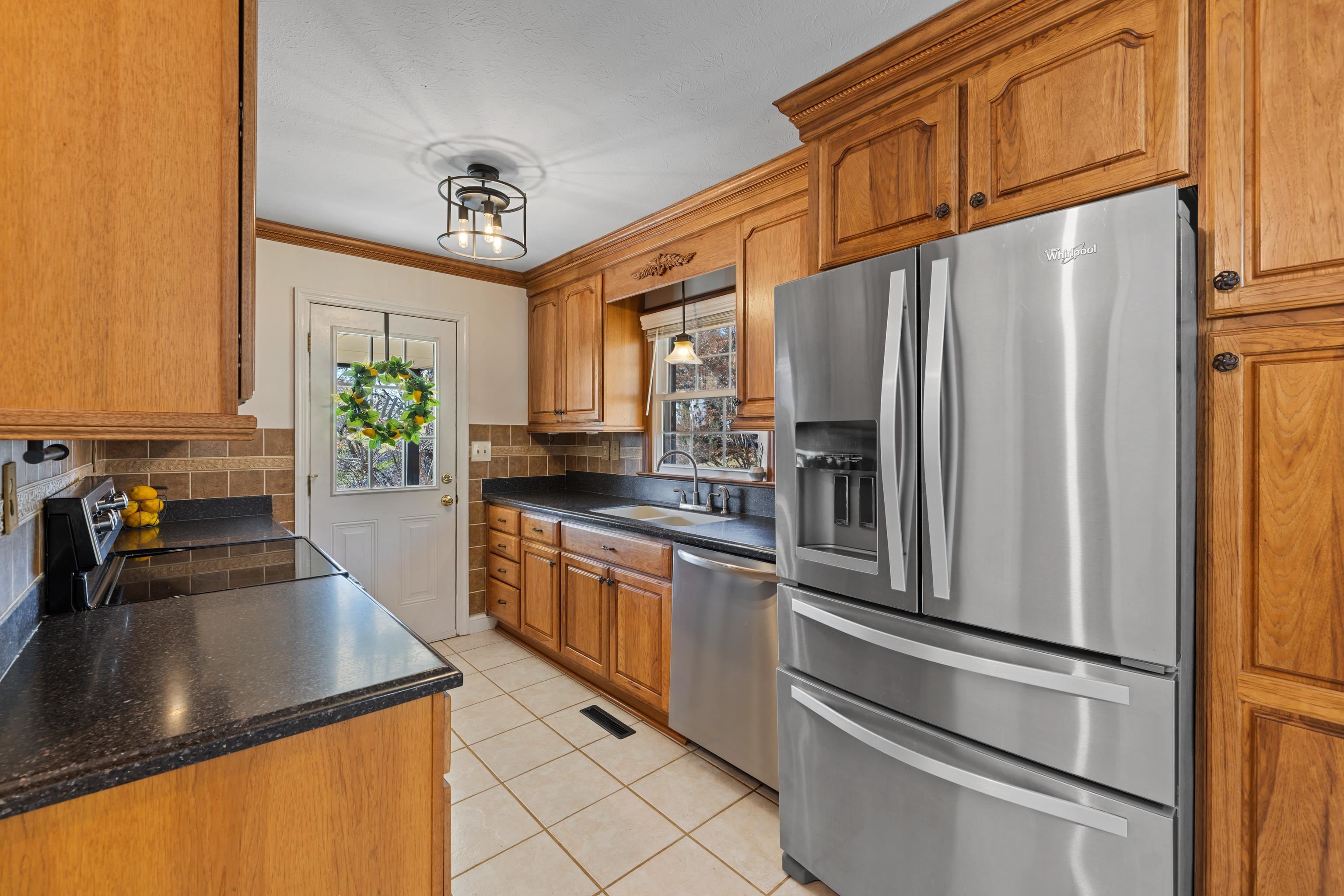 582 HILLTOP DR, STAUNTON, Virginia 24401, 4 Bedrooms Bedrooms, ,2 BathroomsBathrooms,Residential,582 HILLTOP DR,671112 MLS # 671112 582 HILLTOP DR, STAUNTON, Virginia 24401, 4 Bedrooms Bedrooms, ,2 BathroomsBathrooms,Residential,582 HILLTOP DR,671112 MLS # 671112