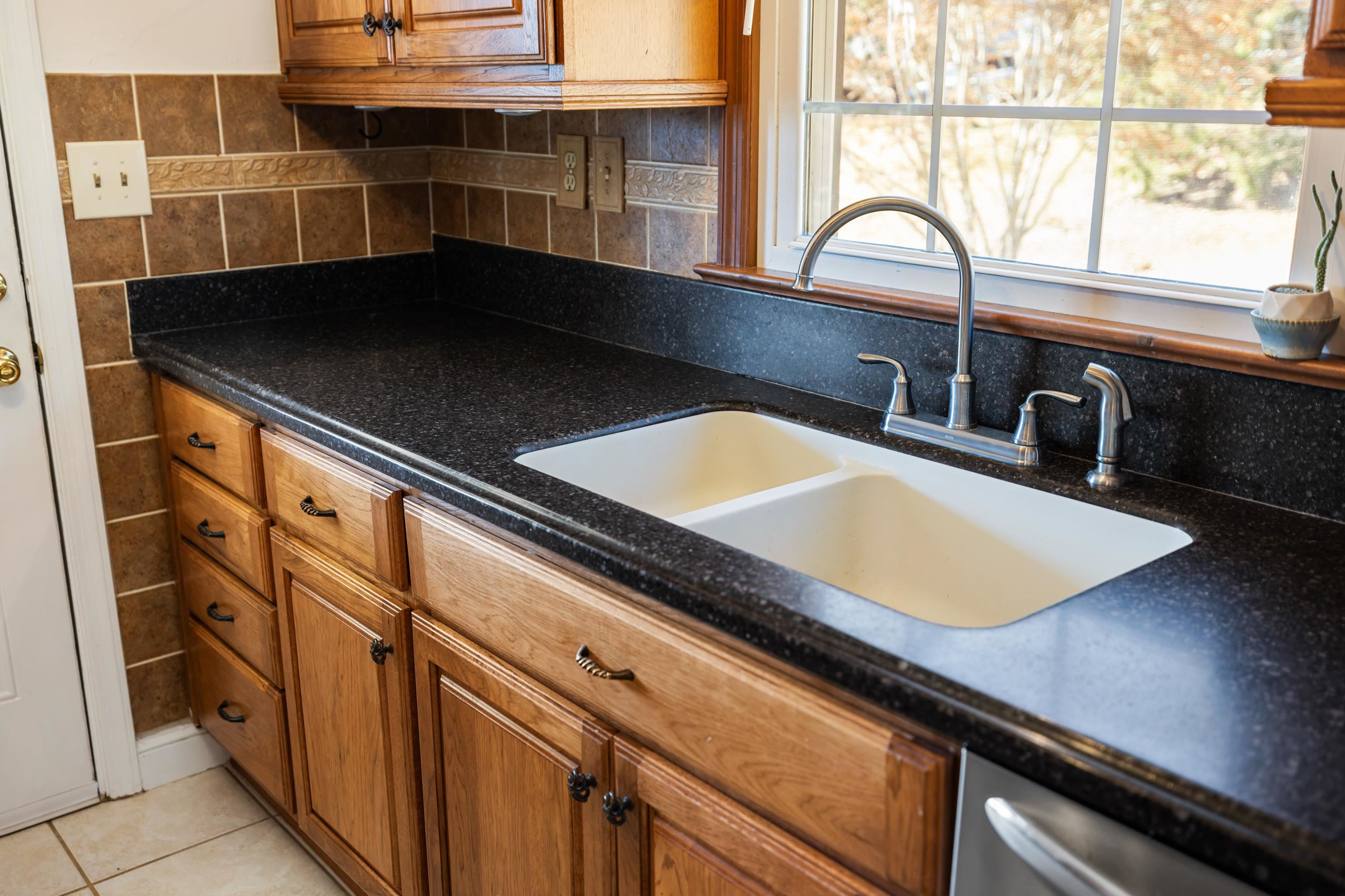 582 HILLTOP DR, STAUNTON, Virginia 24401, 4 Bedrooms Bedrooms, ,2 BathroomsBathrooms,Residential,582 HILLTOP DR,671112 MLS # 671112 582 HILLTOP DR, STAUNTON, Virginia 24401, 4 Bedrooms Bedrooms, ,2 BathroomsBathrooms,Residential,582 HILLTOP DR,671112 MLS # 671112