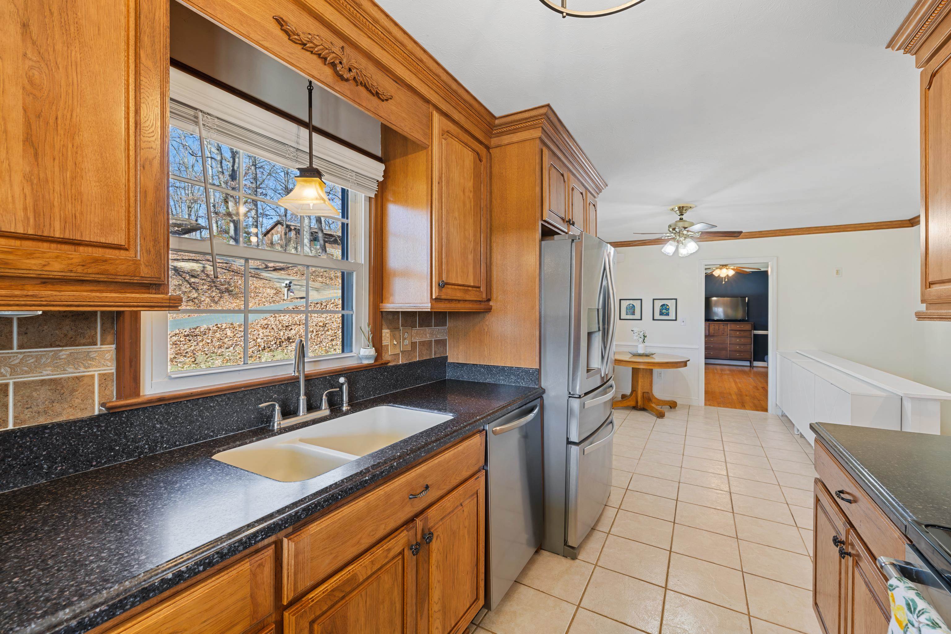 582 HILLTOP DR, STAUNTON, Virginia 24401, 4 Bedrooms Bedrooms, ,2 BathroomsBathrooms,Residential,582 HILLTOP DR,671112 MLS # 671112 582 HILLTOP DR, STAUNTON, Virginia 24401, 4 Bedrooms Bedrooms, ,2 BathroomsBathrooms,Residential,582 HILLTOP DR,671112 MLS # 671112