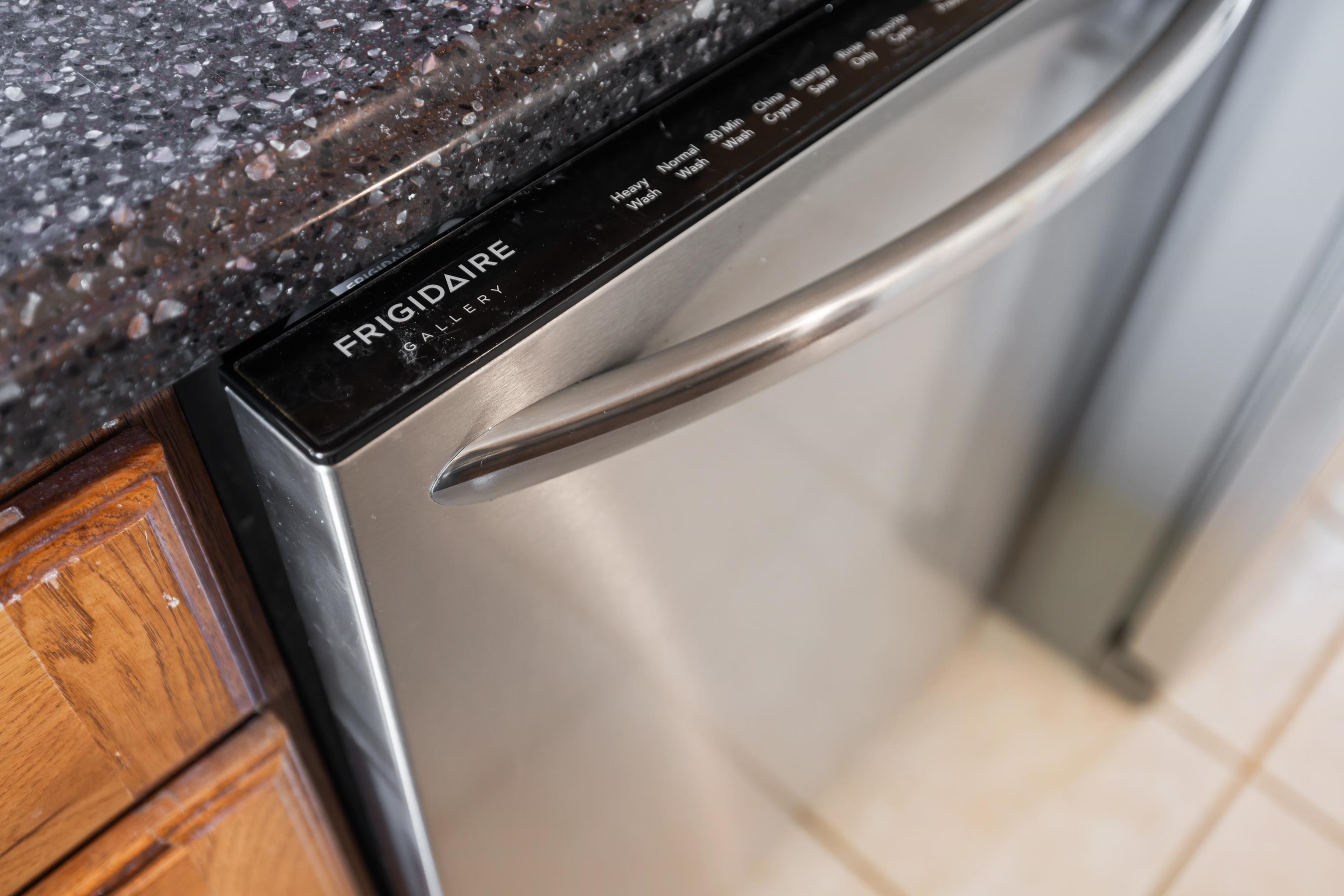 582 HILLTOP DR, STAUNTON, Virginia 24401, 4 Bedrooms Bedrooms, ,2 BathroomsBathrooms,Residential,582 HILLTOP DR,671112 MLS # 671112 582 HILLTOP DR, STAUNTON, Virginia 24401, 4 Bedrooms Bedrooms, ,2 BathroomsBathrooms,Residential,582 HILLTOP DR,671112 MLS # 671112