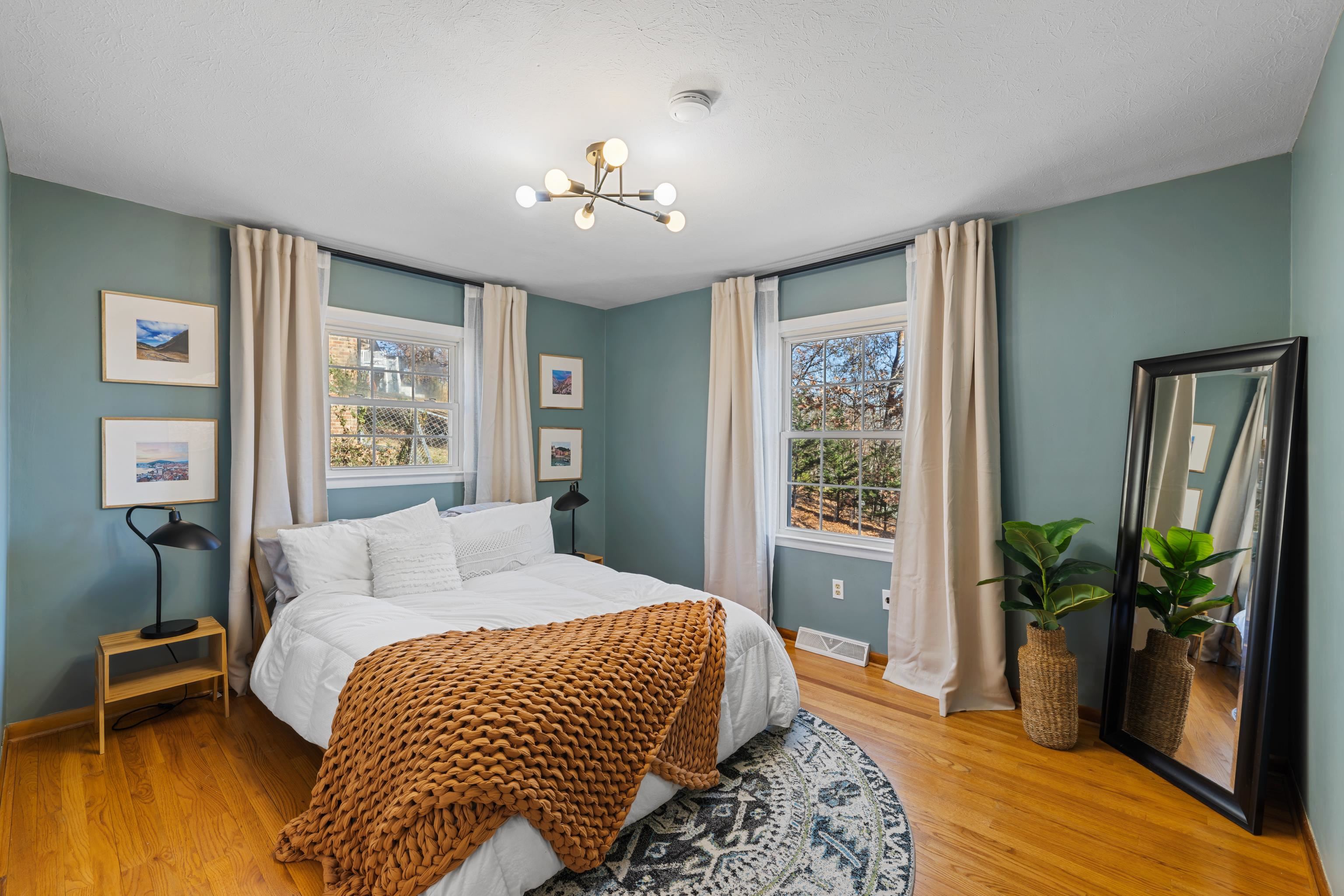 582 HILLTOP DR, STAUNTON, Virginia 24401, 4 Bedrooms Bedrooms, ,2 BathroomsBathrooms,Residential,582 HILLTOP DR,671112 MLS # 671112 582 HILLTOP DR, STAUNTON, Virginia 24401, 4 Bedrooms Bedrooms, ,2 BathroomsBathrooms,Residential,582 HILLTOP DR,671112 MLS # 671112