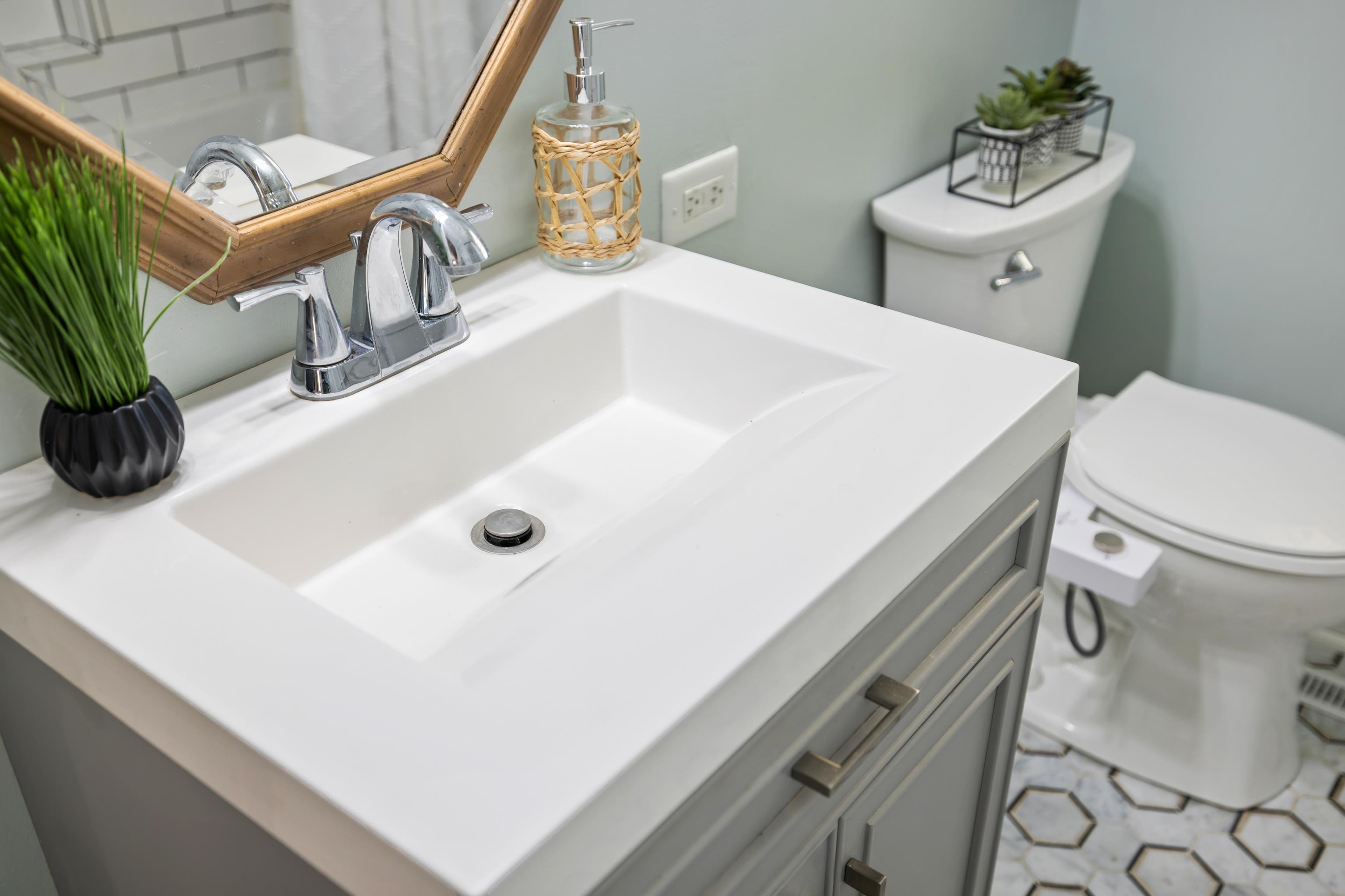 582 HILLTOP DR, STAUNTON, Virginia 24401, 4 Bedrooms Bedrooms, ,2 BathroomsBathrooms,Residential,582 HILLTOP DR,671112 MLS # 671112 582 HILLTOP DR, STAUNTON, Virginia 24401, 4 Bedrooms Bedrooms, ,2 BathroomsBathrooms,Residential,582 HILLTOP DR,671112 MLS # 671112