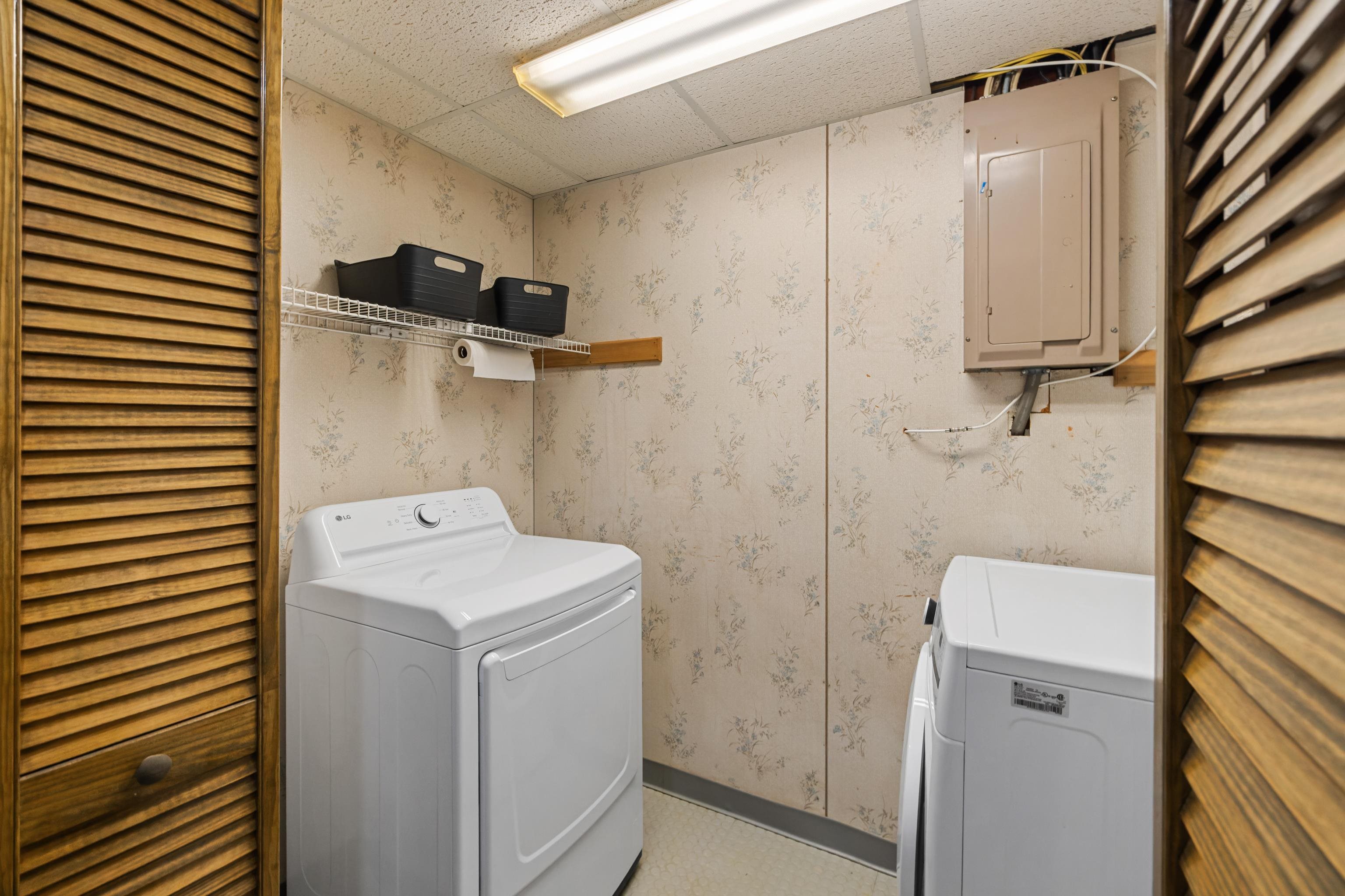 582 HILLTOP DR, STAUNTON, Virginia 24401, 4 Bedrooms Bedrooms, ,2 BathroomsBathrooms,Residential,582 HILLTOP DR,671112 MLS # 671112 582 HILLTOP DR, STAUNTON, Virginia 24401, 4 Bedrooms Bedrooms, ,2 BathroomsBathrooms,Residential,582 HILLTOP DR,671112 MLS # 671112