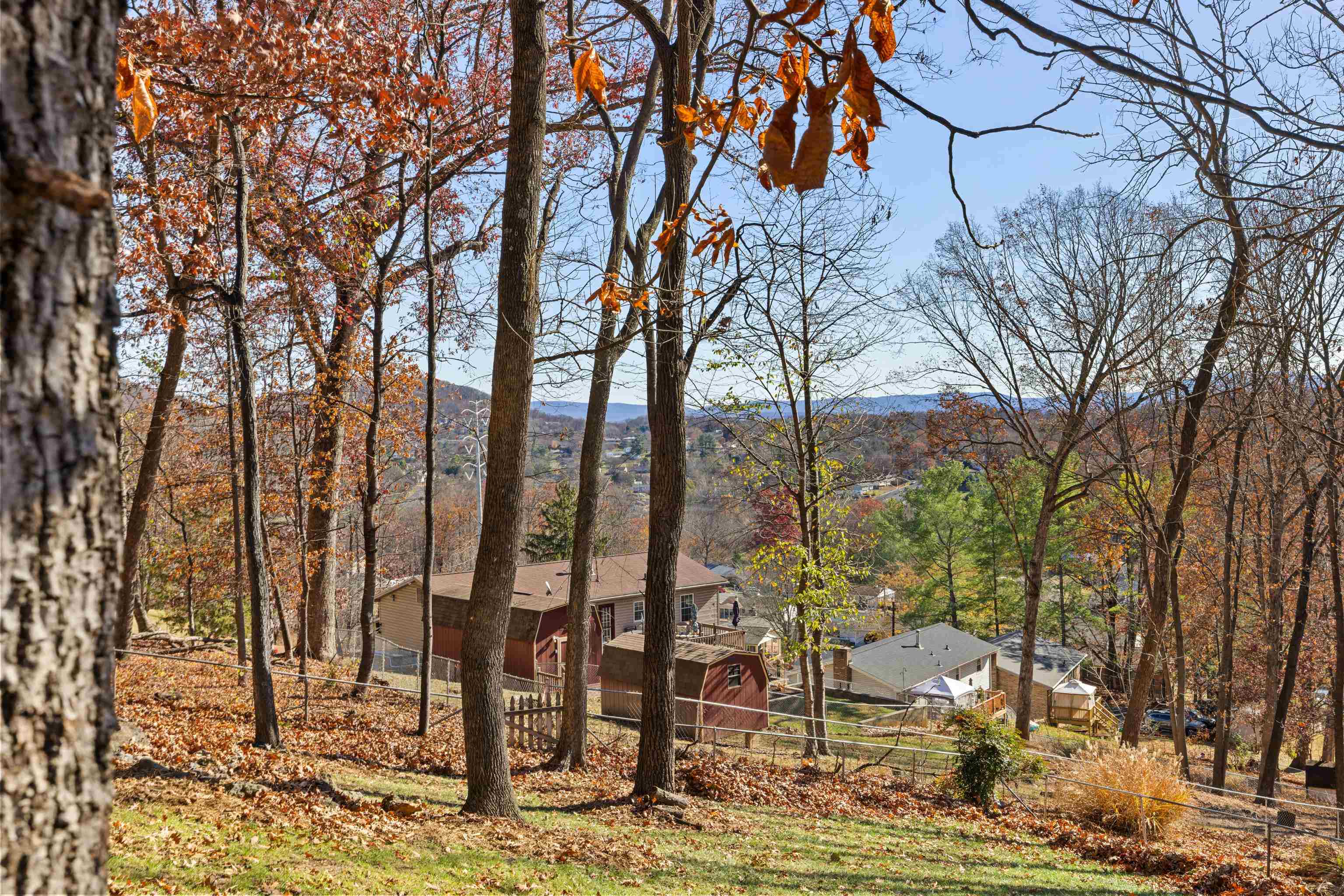 582 HILLTOP DR, STAUNTON, Virginia 24401, 4 Bedrooms Bedrooms, ,2 BathroomsBathrooms,Residential,582 HILLTOP DR,671112 MLS # 671112 582 HILLTOP DR, STAUNTON, Virginia 24401, 4 Bedrooms Bedrooms, ,2 BathroomsBathrooms,Residential,582 HILLTOP DR,671112 MLS # 671112