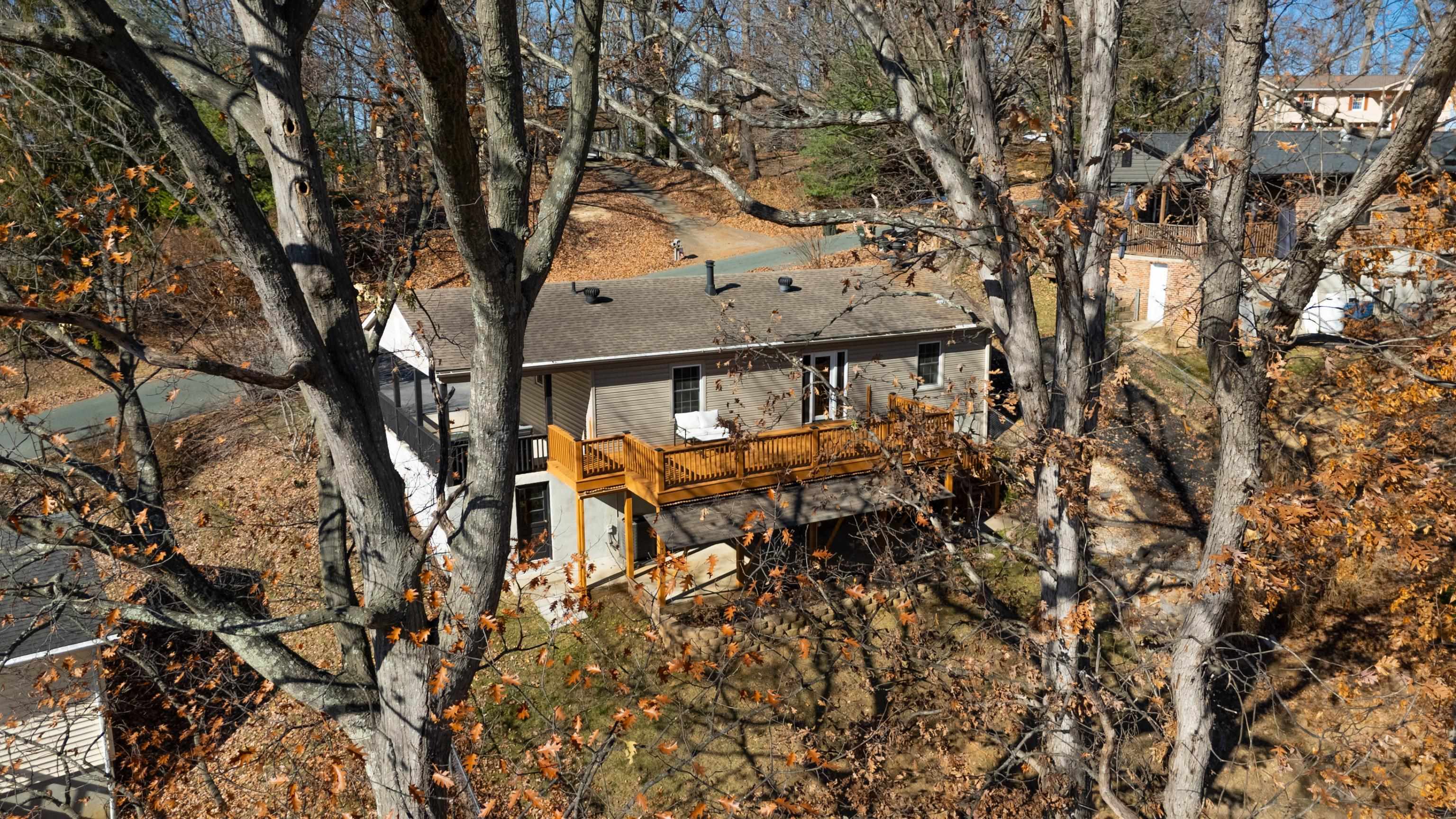 582 HILLTOP DR, STAUNTON, Virginia 24401, 4 Bedrooms Bedrooms, ,2 BathroomsBathrooms,Residential,582 HILLTOP DR,671112 MLS # 671112 582 HILLTOP DR, STAUNTON, Virginia 24401, 4 Bedrooms Bedrooms, ,2 BathroomsBathrooms,Residential,582 HILLTOP DR,671112 MLS # 671112