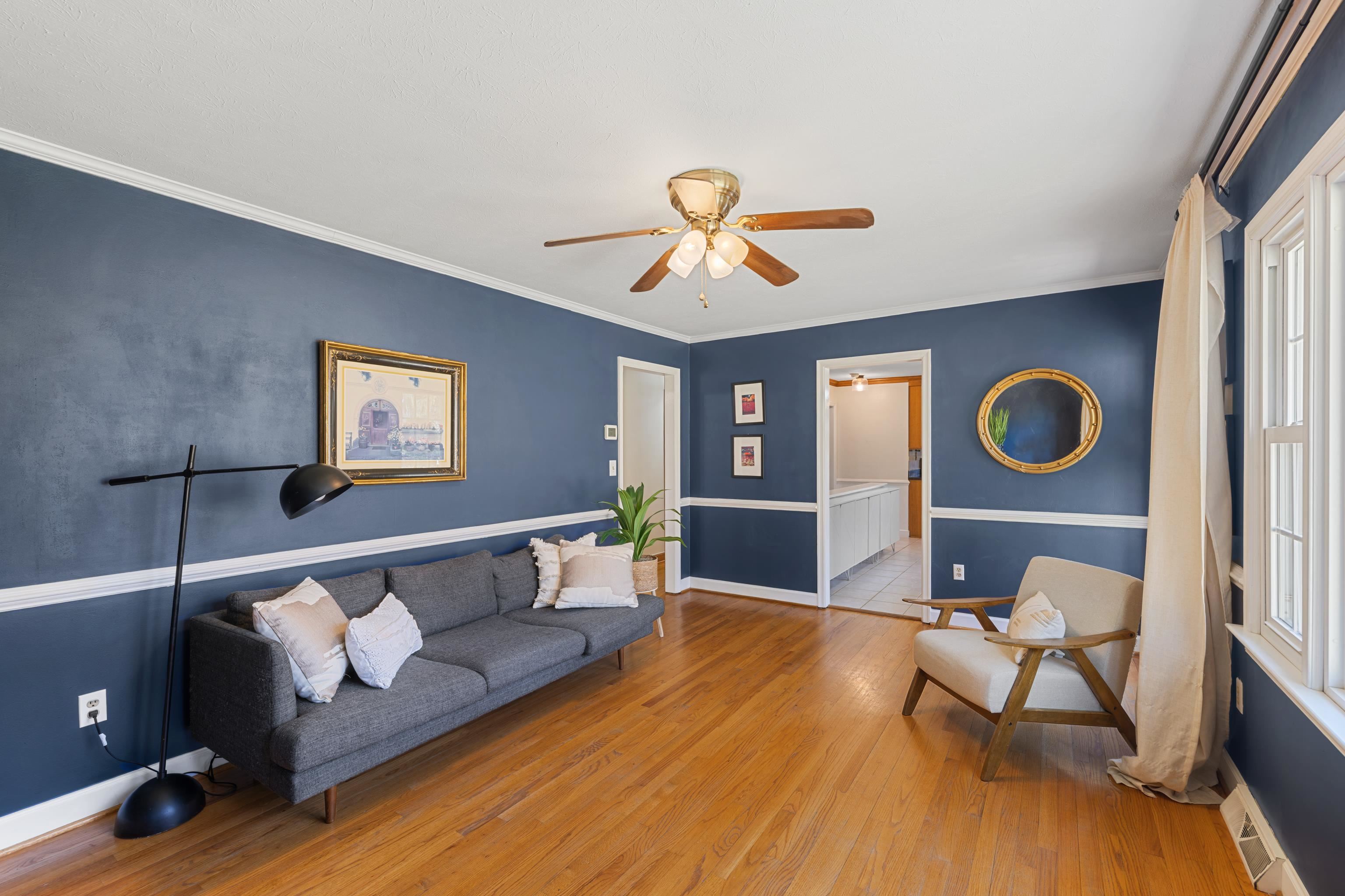 582 HILLTOP DR, STAUNTON, Virginia 24401, 4 Bedrooms Bedrooms, ,2 BathroomsBathrooms,Residential,582 HILLTOP DR,671112 MLS # 671112 582 HILLTOP DR, STAUNTON, Virginia 24401, 4 Bedrooms Bedrooms, ,2 BathroomsBathrooms,Residential,582 HILLTOP DR,671112 MLS # 671112