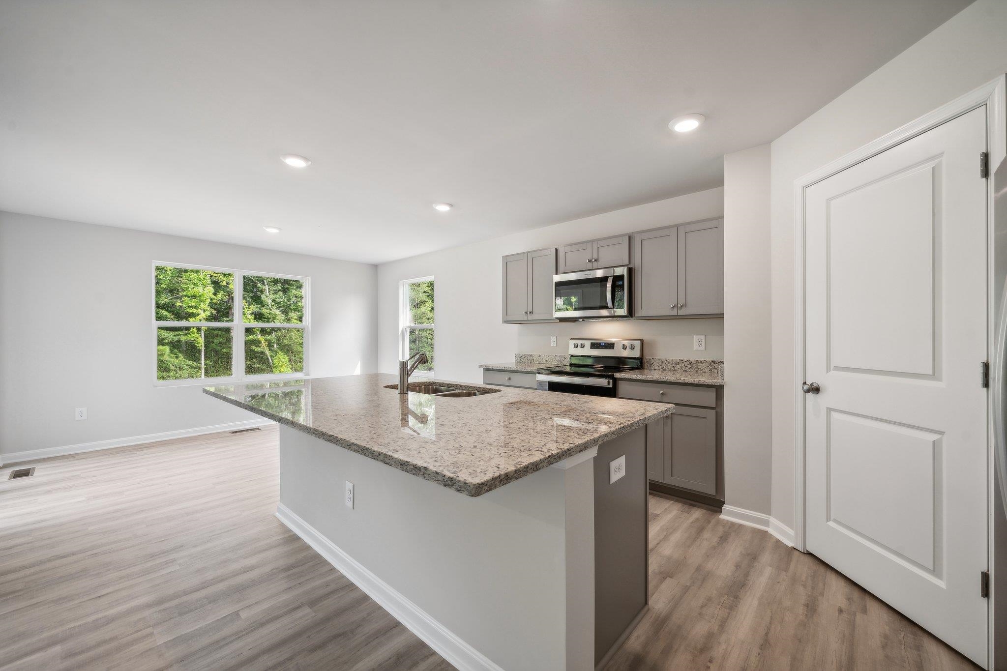 106 MEADOW RIDGE WAY, STAUNTON, Virginia 24401, 3 Bedrooms Bedrooms, ,2 BathroomsBathrooms,Residential,106 MEADOW RIDGE WAY,671115 MLS # 671115