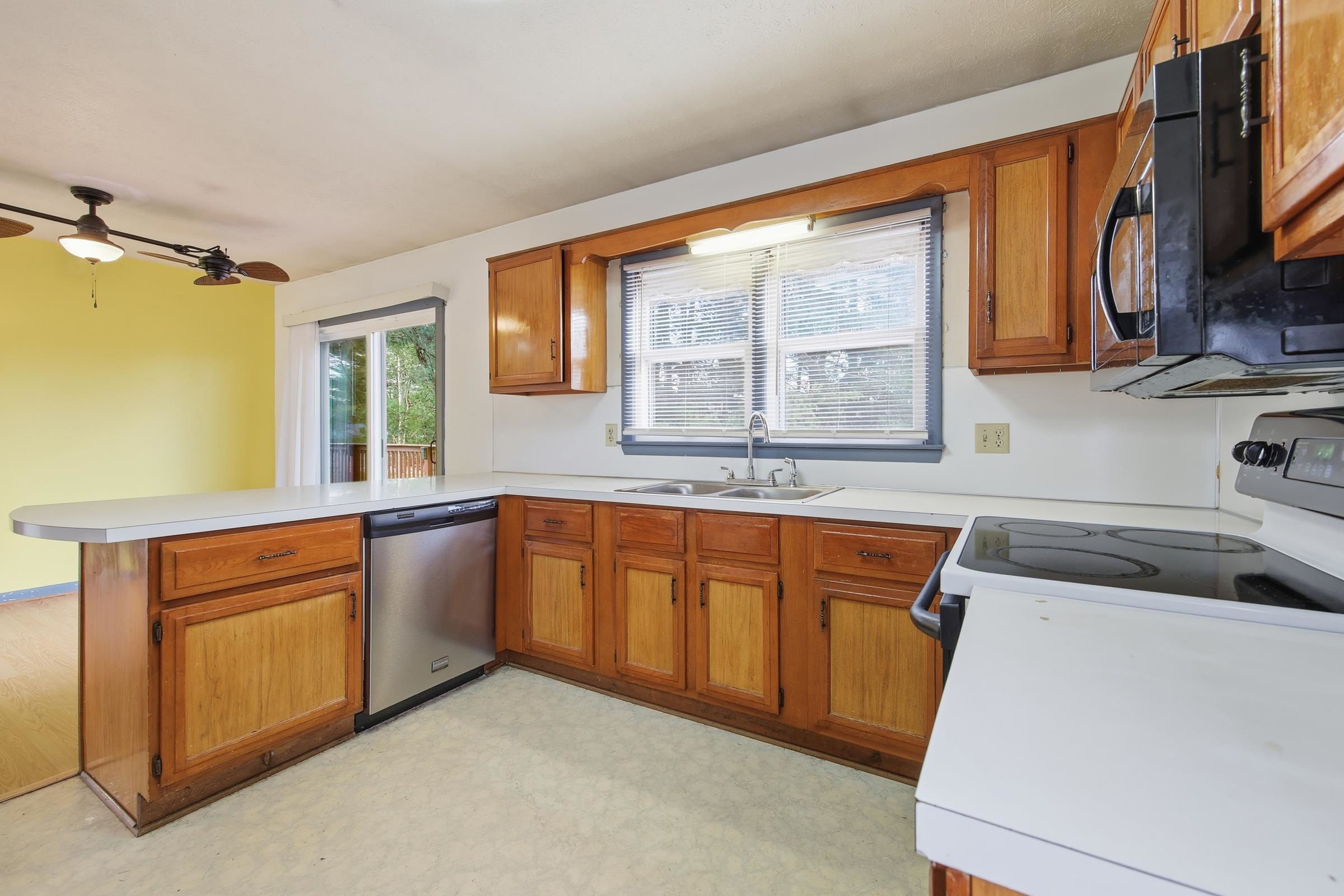 460 MASSANUTTEN DR, EDINBURG, Virginia 22824, 3 Bedrooms Bedrooms, ,2 BathroomsBathrooms,Residential,460 MASSANUTTEN DR,671125 MLS # 671125 460 MASSANUTTEN DR, EDINBURG, Virginia 22824, 3 Bedrooms Bedrooms, ,2 BathroomsBathrooms,Residential,460 MASSANUTTEN DR,671125 MLS # 671125