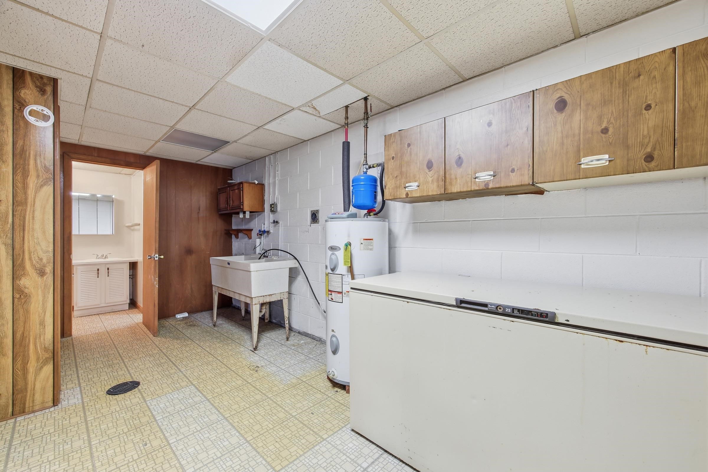 460 MASSANUTTEN DR, EDINBURG, Virginia 22824, 3 Bedrooms Bedrooms, ,2 BathroomsBathrooms,Residential,460 MASSANUTTEN DR,671125 MLS # 671125 460 MASSANUTTEN DR, EDINBURG, Virginia 22824, 3 Bedrooms Bedrooms, ,2 BathroomsBathrooms,Residential,460 MASSANUTTEN DR,671125 MLS # 671125