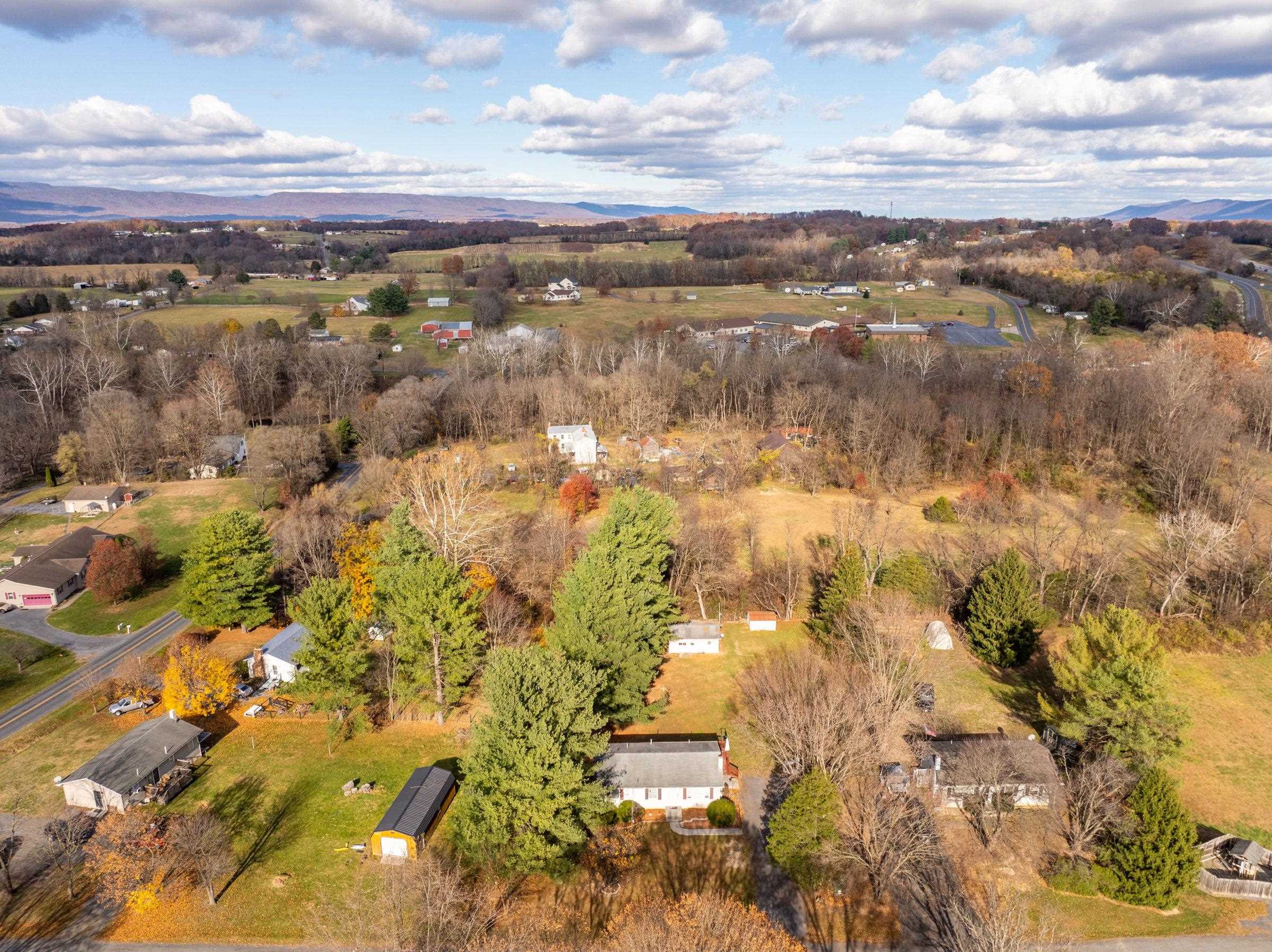 460 MASSANUTTEN DR, EDINBURG, Virginia 22824, 3 Bedrooms Bedrooms, ,2 BathroomsBathrooms,Residential,460 MASSANUTTEN DR,671125 MLS # 671125 460 MASSANUTTEN DR, EDINBURG, Virginia 22824, 3 Bedrooms Bedrooms, ,2 BathroomsBathrooms,Residential,460 MASSANUTTEN DR,671125 MLS # 671125