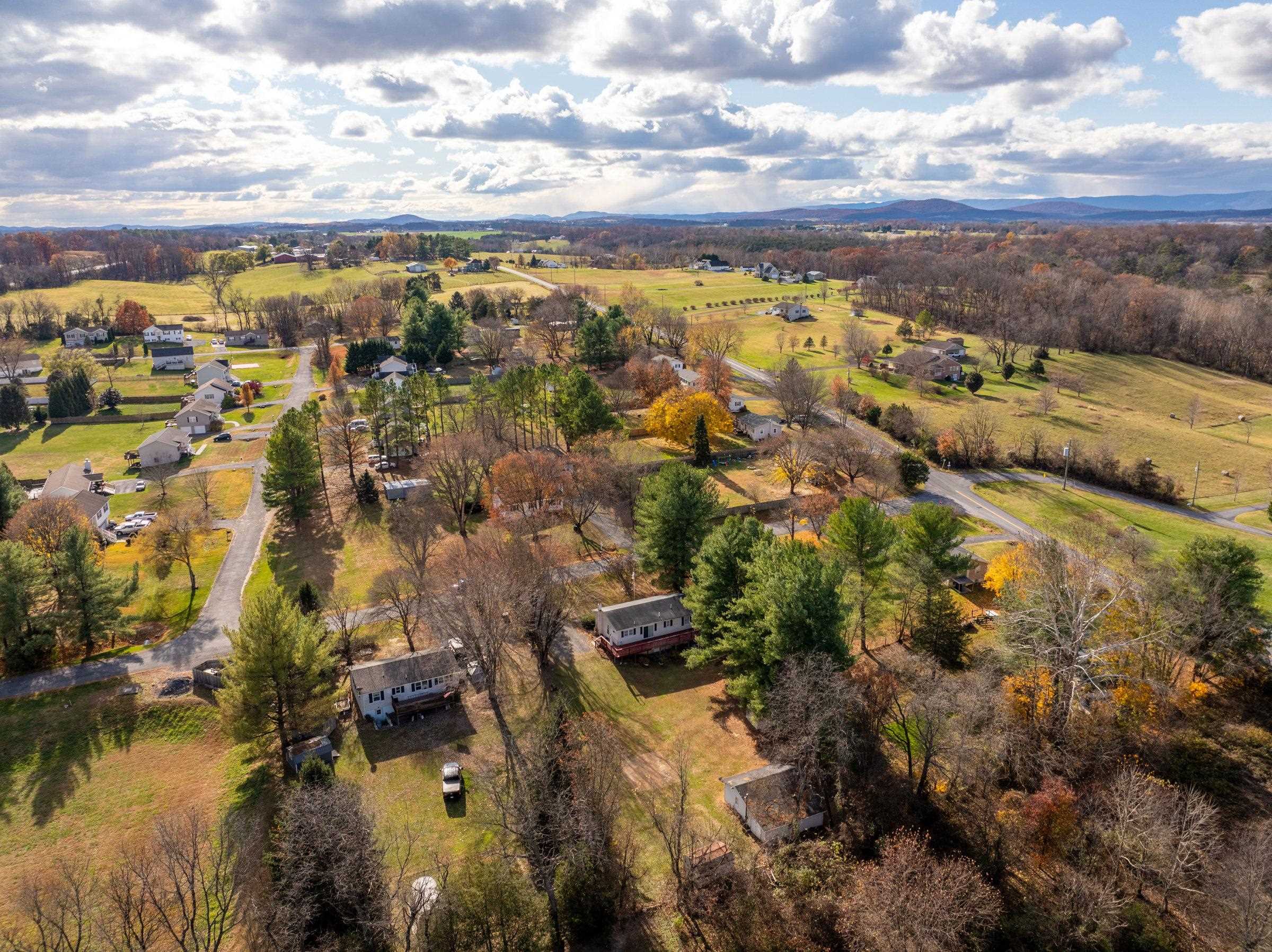 460 MASSANUTTEN DR, EDINBURG, Virginia 22824, 3 Bedrooms Bedrooms, ,2 BathroomsBathrooms,Residential,460 MASSANUTTEN DR,671125 MLS # 671125 460 MASSANUTTEN DR, EDINBURG, Virginia 22824, 3 Bedrooms Bedrooms, ,2 BathroomsBathrooms,Residential,460 MASSANUTTEN DR,671125 MLS # 671125