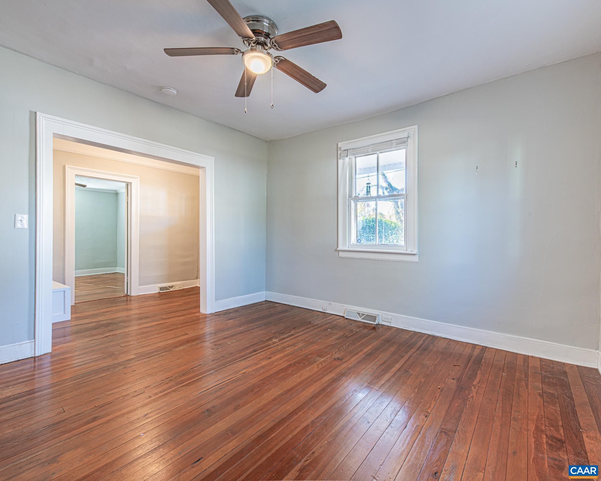 430 11TH ST, CHARLOTTESVILLE, Virginia 22903, 2 Bedrooms Bedrooms, ,1 BathroomBathrooms,Residential,430 11TH ST,671126 MLS # 671126 430 11TH ST, CHARLOTTESVILLE, Virginia 22903, 2 Bedrooms Bedrooms, ,1 BathroomBathrooms,Residential,430 11TH ST,671126 MLS # 671126