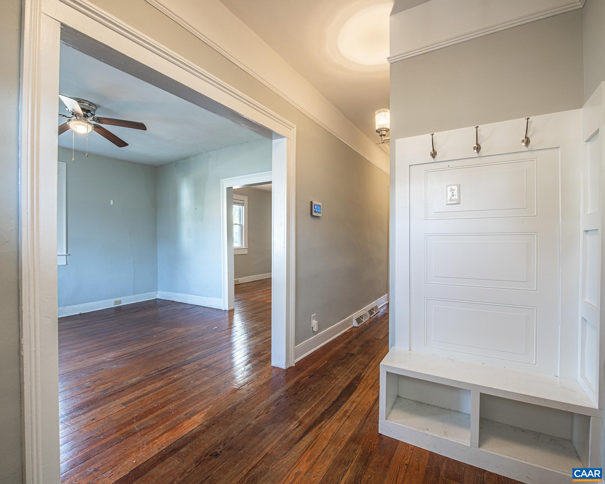 430 11TH ST, CHARLOTTESVILLE, Virginia 22903, 2 Bedrooms Bedrooms, ,1 BathroomBathrooms,Residential,430 11TH ST,671126 MLS # 671126 430 11TH ST, CHARLOTTESVILLE, Virginia 22903, 2 Bedrooms Bedrooms, ,1 BathroomBathrooms,Residential,430 11TH ST,671126 MLS # 671126