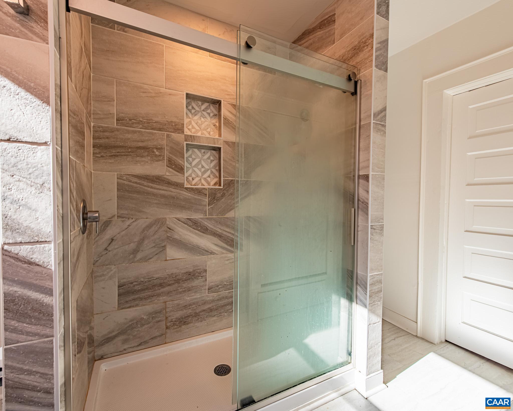 430 11TH ST, CHARLOTTESVILLE, Virginia 22903, 2 Bedrooms Bedrooms, ,1 BathroomBathrooms,Residential,430 11TH ST,671126 MLS # 671126 430 11TH ST, CHARLOTTESVILLE, Virginia 22903, 2 Bedrooms Bedrooms, ,1 BathroomBathrooms,Residential,430 11TH ST,671126 MLS # 671126