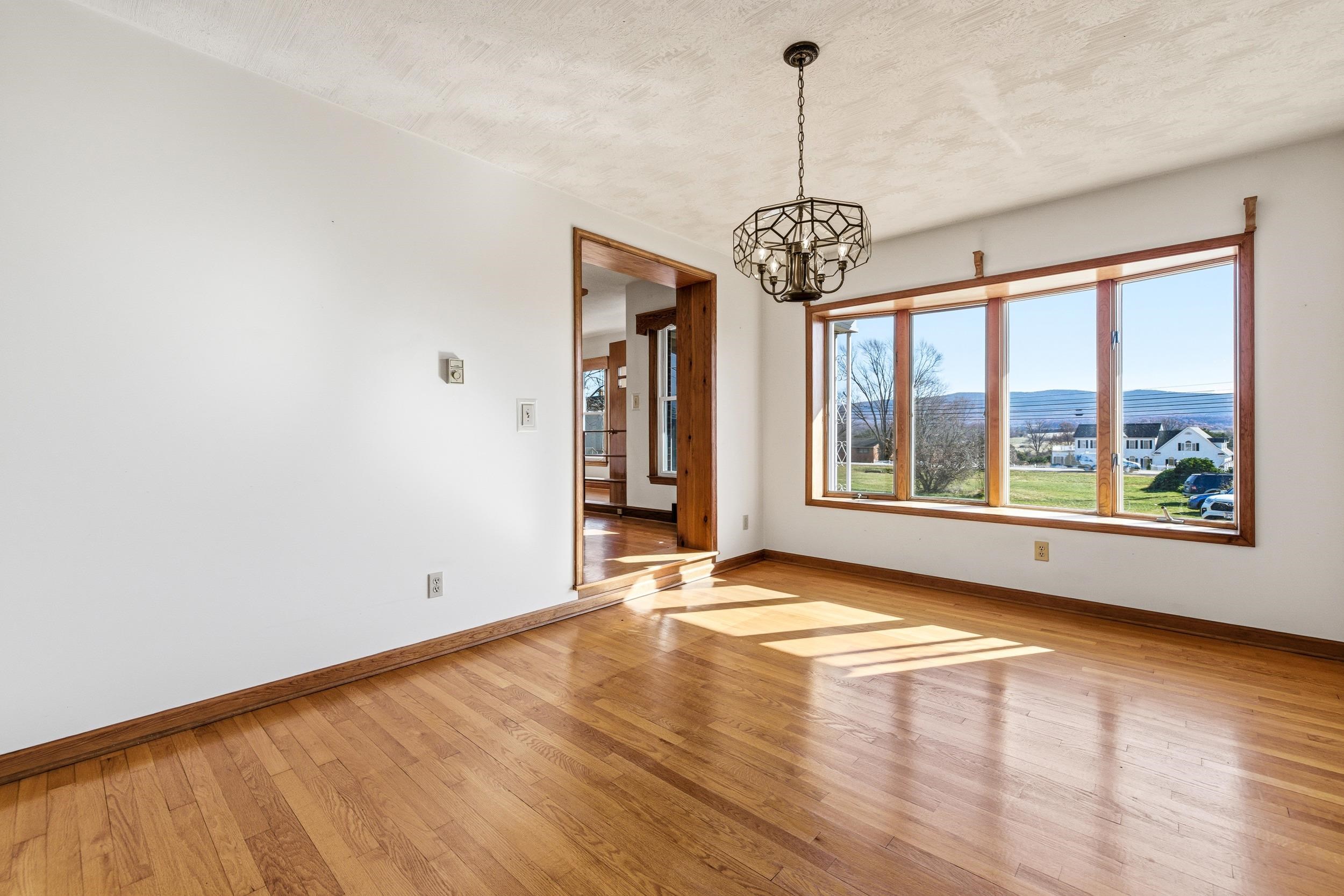 8241 NORTH VALLEY PIKE, HARRISONBURG, Virginia 22802, 3 Bedrooms Bedrooms, ,1 BathroomBathrooms,Residential,8241 NORTH VALLEY PIKE,671134 MLS # 671134 8241 NORTH VALLEY PIKE, HARRISONBURG, Virginia 22802, 3 Bedrooms Bedrooms, ,1 BathroomBathrooms,Residential,8241 NORTH VALLEY PIKE,671134 MLS # 671134