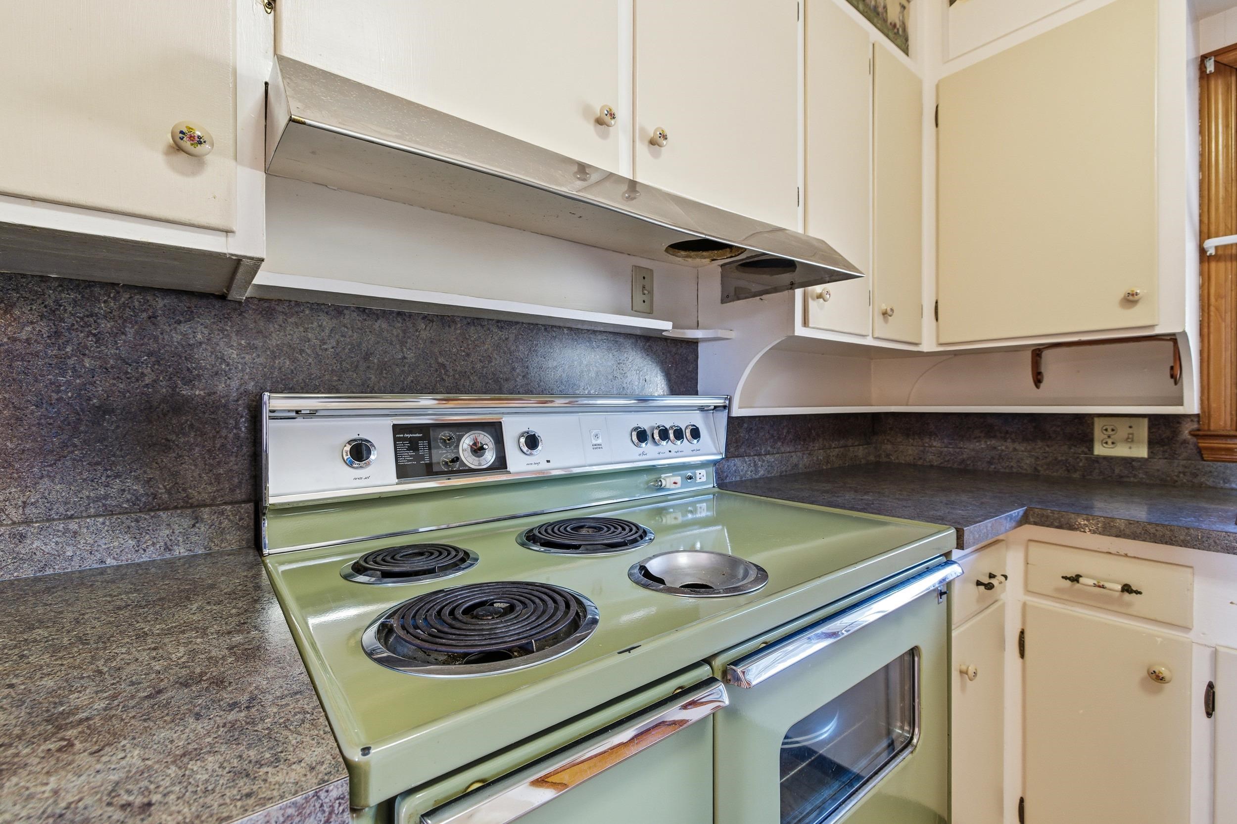 8241 NORTH VALLEY PIKE, HARRISONBURG, Virginia 22802, 3 Bedrooms Bedrooms, ,1 BathroomBathrooms,Residential,8241 NORTH VALLEY PIKE,671134 MLS # 671134 8241 NORTH VALLEY PIKE, HARRISONBURG, Virginia 22802, 3 Bedrooms Bedrooms, ,1 BathroomBathrooms,Residential,8241 NORTH VALLEY PIKE,671134 MLS # 671134