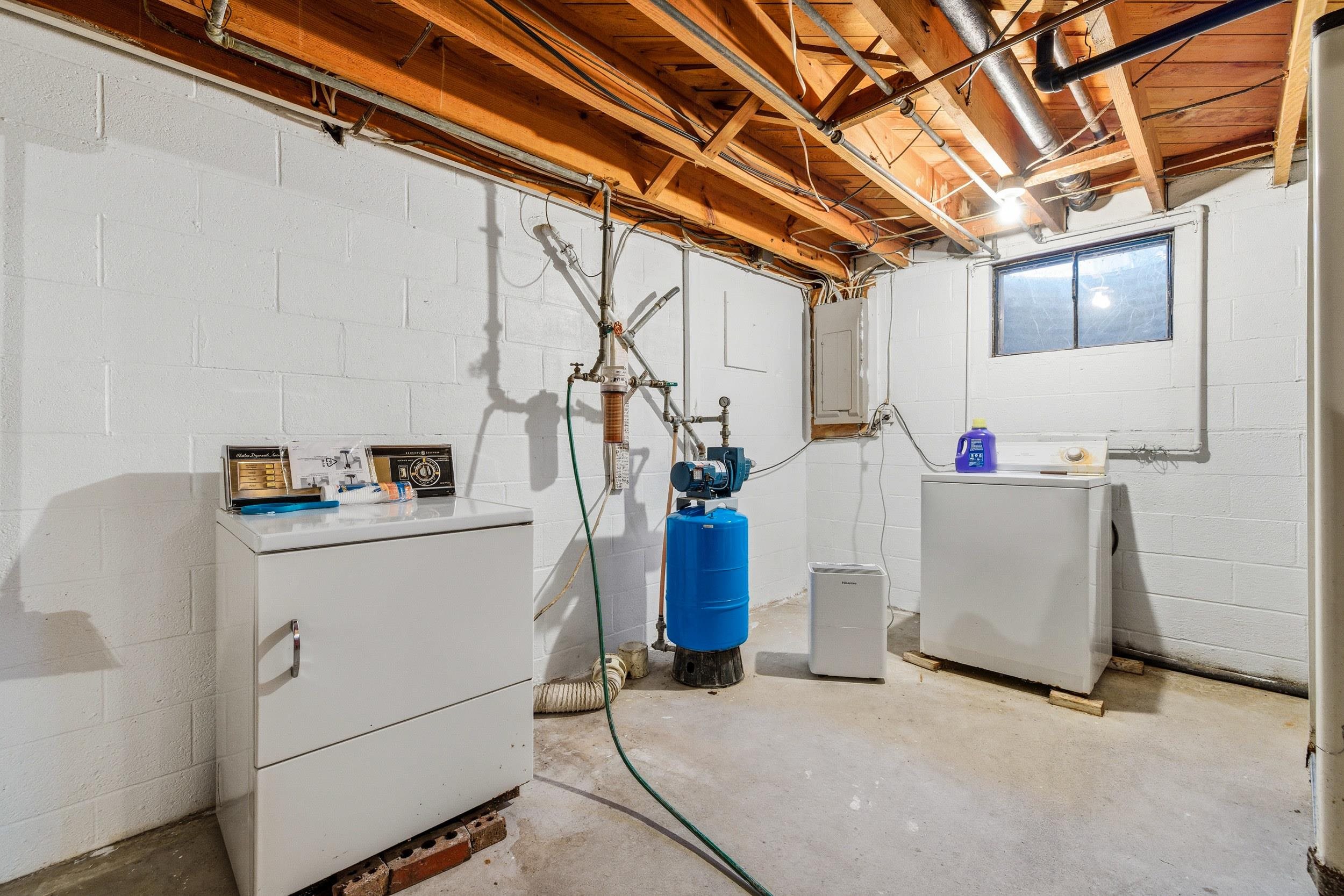 8241 NORTH VALLEY PIKE, HARRISONBURG, Virginia 22802, 3 Bedrooms Bedrooms, ,1 BathroomBathrooms,Residential,8241 NORTH VALLEY PIKE,671134 MLS # 671134 8241 NORTH VALLEY PIKE, HARRISONBURG, Virginia 22802, 3 Bedrooms Bedrooms, ,1 BathroomBathrooms,Residential,8241 NORTH VALLEY PIKE,671134 MLS # 671134