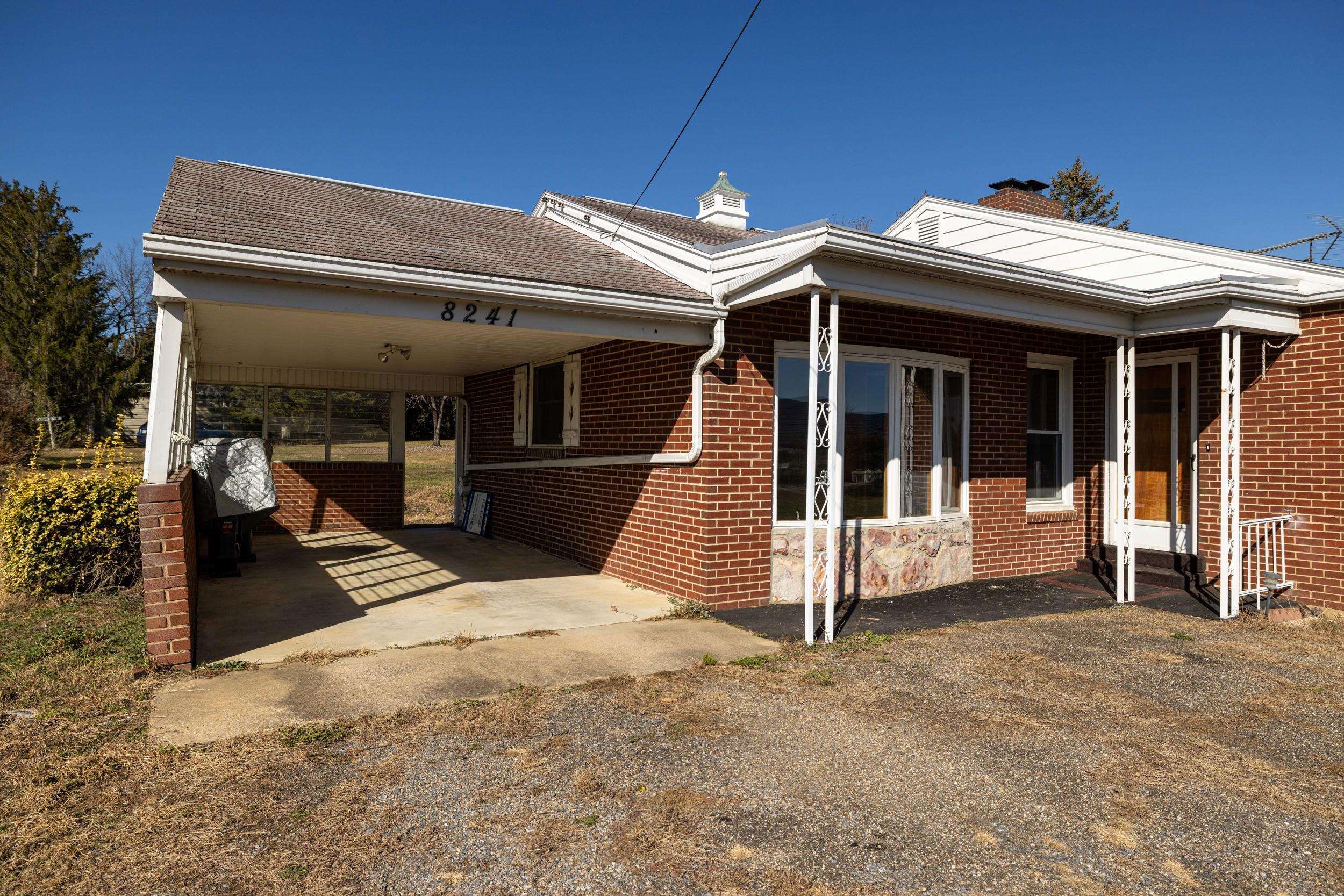 8241 NORTH VALLEY PIKE, HARRISONBURG, Virginia 22802, 3 Bedrooms Bedrooms, ,1 BathroomBathrooms,Residential,8241 NORTH VALLEY PIKE,671134 MLS # 671134 8241 NORTH VALLEY PIKE, HARRISONBURG, Virginia 22802, 3 Bedrooms Bedrooms, ,1 BathroomBathrooms,Residential,8241 NORTH VALLEY PIKE,671134 MLS # 671134