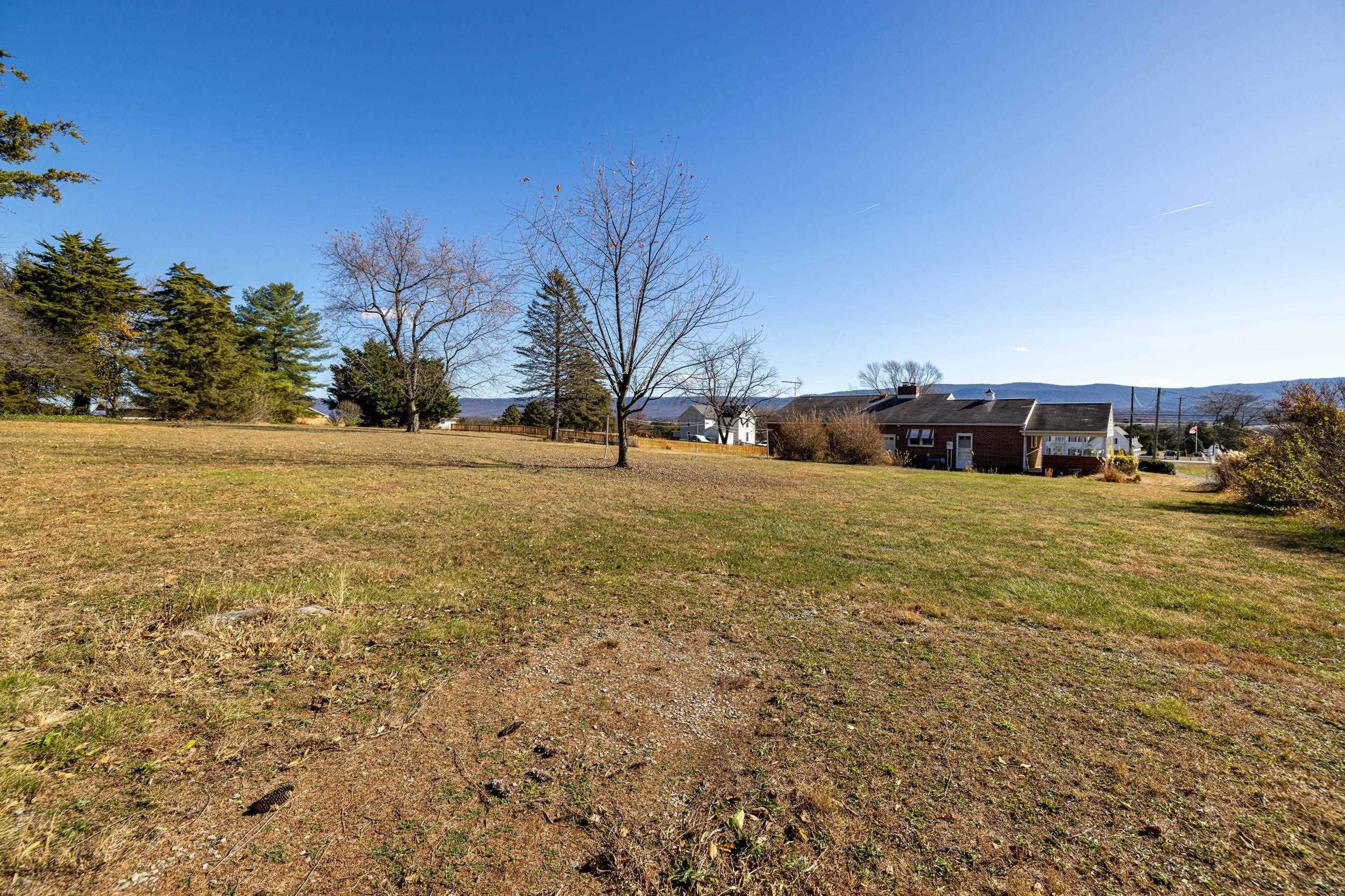 8241 NORTH VALLEY PIKE, HARRISONBURG, Virginia 22802, 3 Bedrooms Bedrooms, ,1 BathroomBathrooms,Residential,8241 NORTH VALLEY PIKE,671134 MLS # 671134 8241 NORTH VALLEY PIKE, HARRISONBURG, Virginia 22802, 3 Bedrooms Bedrooms, ,1 BathroomBathrooms,Residential,8241 NORTH VALLEY PIKE,671134 MLS # 671134