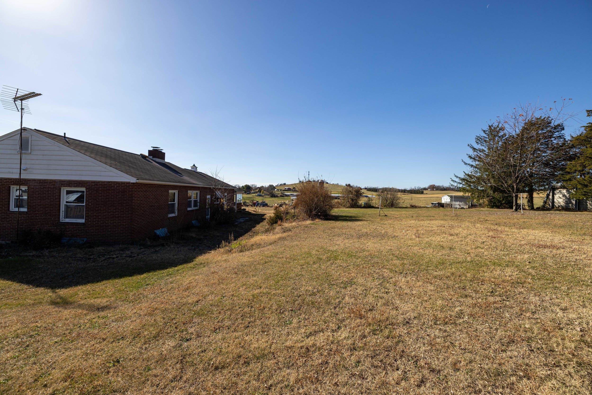 8241 NORTH VALLEY PIKE, HARRISONBURG, Virginia 22802, 3 Bedrooms Bedrooms, ,1 BathroomBathrooms,Residential,8241 NORTH VALLEY PIKE,671134 MLS # 671134 8241 NORTH VALLEY PIKE, HARRISONBURG, Virginia 22802, 3 Bedrooms Bedrooms, ,1 BathroomBathrooms,Residential,8241 NORTH VALLEY PIKE,671134 MLS # 671134