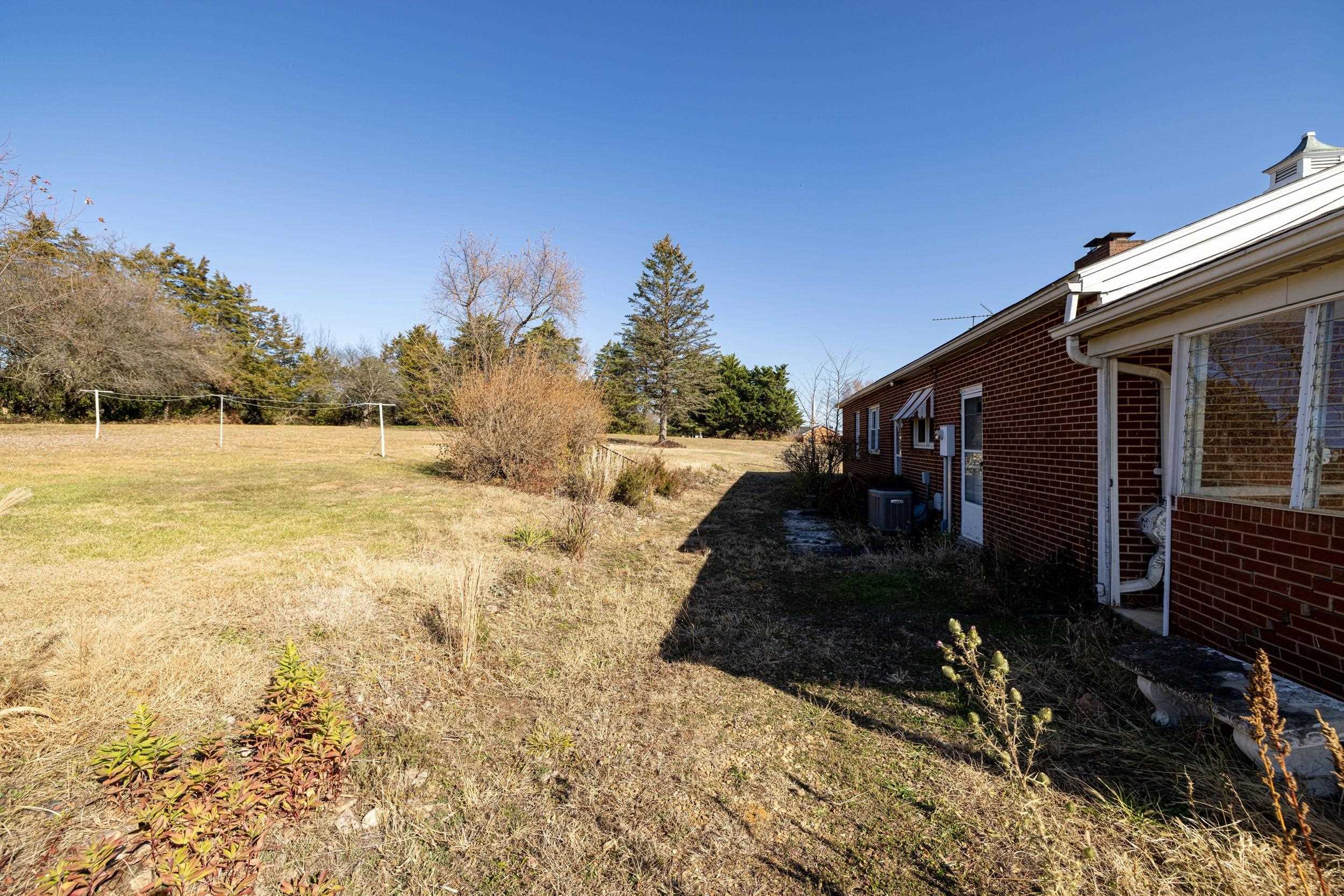 8241 NORTH VALLEY PIKE, HARRISONBURG, Virginia 22802, 3 Bedrooms Bedrooms, ,1 BathroomBathrooms,Residential,8241 NORTH VALLEY PIKE,671134 MLS # 671134 8241 NORTH VALLEY PIKE, HARRISONBURG, Virginia 22802, 3 Bedrooms Bedrooms, ,1 BathroomBathrooms,Residential,8241 NORTH VALLEY PIKE,671134 MLS # 671134