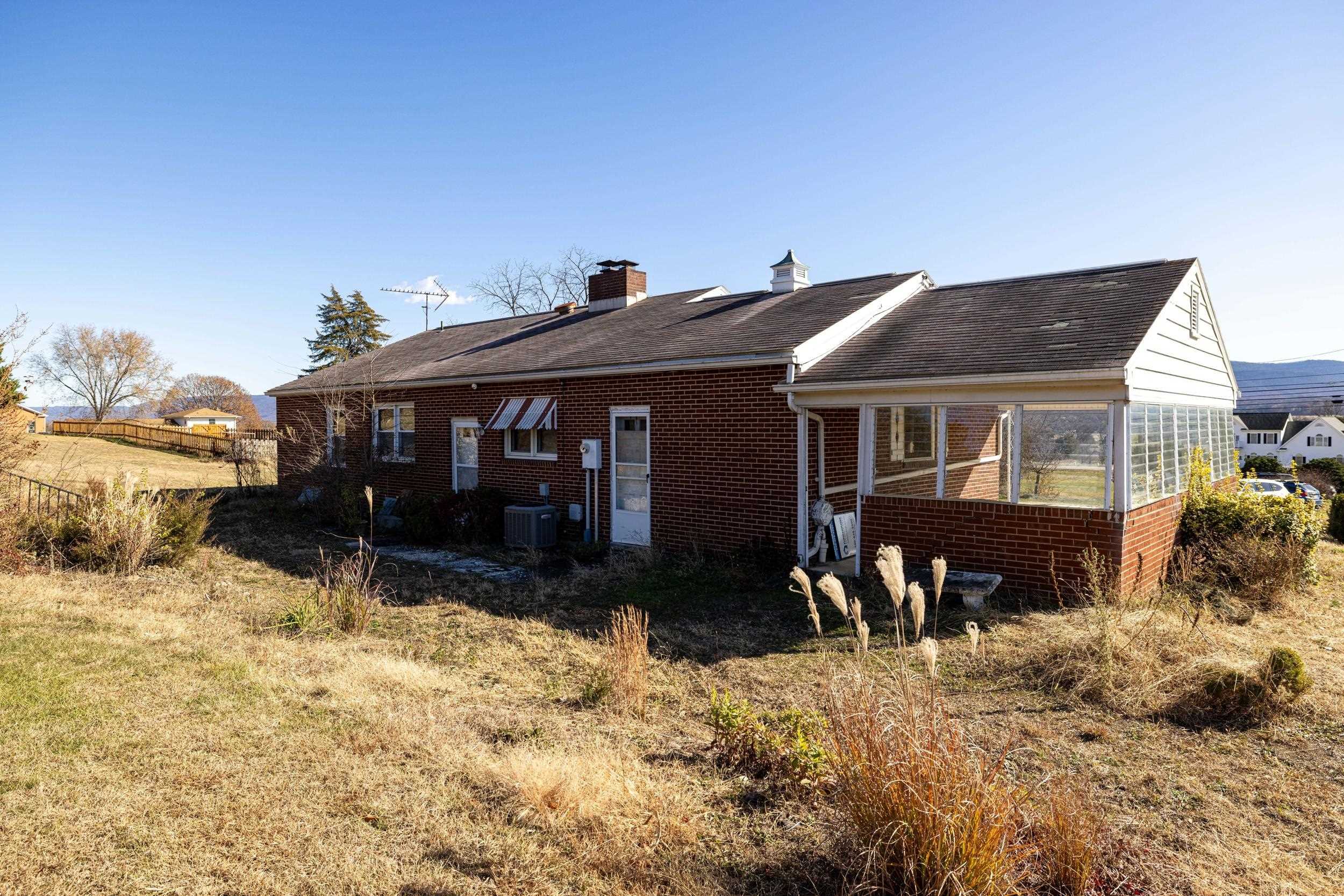 8241 NORTH VALLEY PIKE, HARRISONBURG, Virginia 22802, 3 Bedrooms Bedrooms, ,1 BathroomBathrooms,Residential,8241 NORTH VALLEY PIKE,671134 MLS # 671134 8241 NORTH VALLEY PIKE, HARRISONBURG, Virginia 22802, 3 Bedrooms Bedrooms, ,1 BathroomBathrooms,Residential,8241 NORTH VALLEY PIKE,671134 MLS # 671134