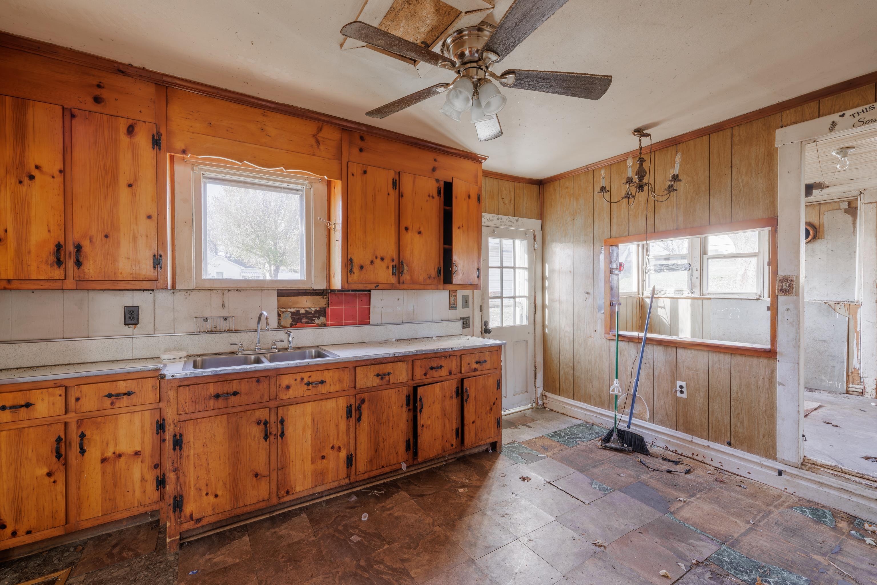 1950 JEFFERSON HWY, FISHERSVILLE, Virginia 22939, 3 Bedrooms Bedrooms, ,1 BathroomBathrooms,Residential,1950 JEFFERSON HWY,671138 MLS # 671138 1950 JEFFERSON HWY, FISHERSVILLE, Virginia 22939, 3 Bedrooms Bedrooms, ,1 BathroomBathrooms,Residential,1950 JEFFERSON HWY,671138 MLS # 671138