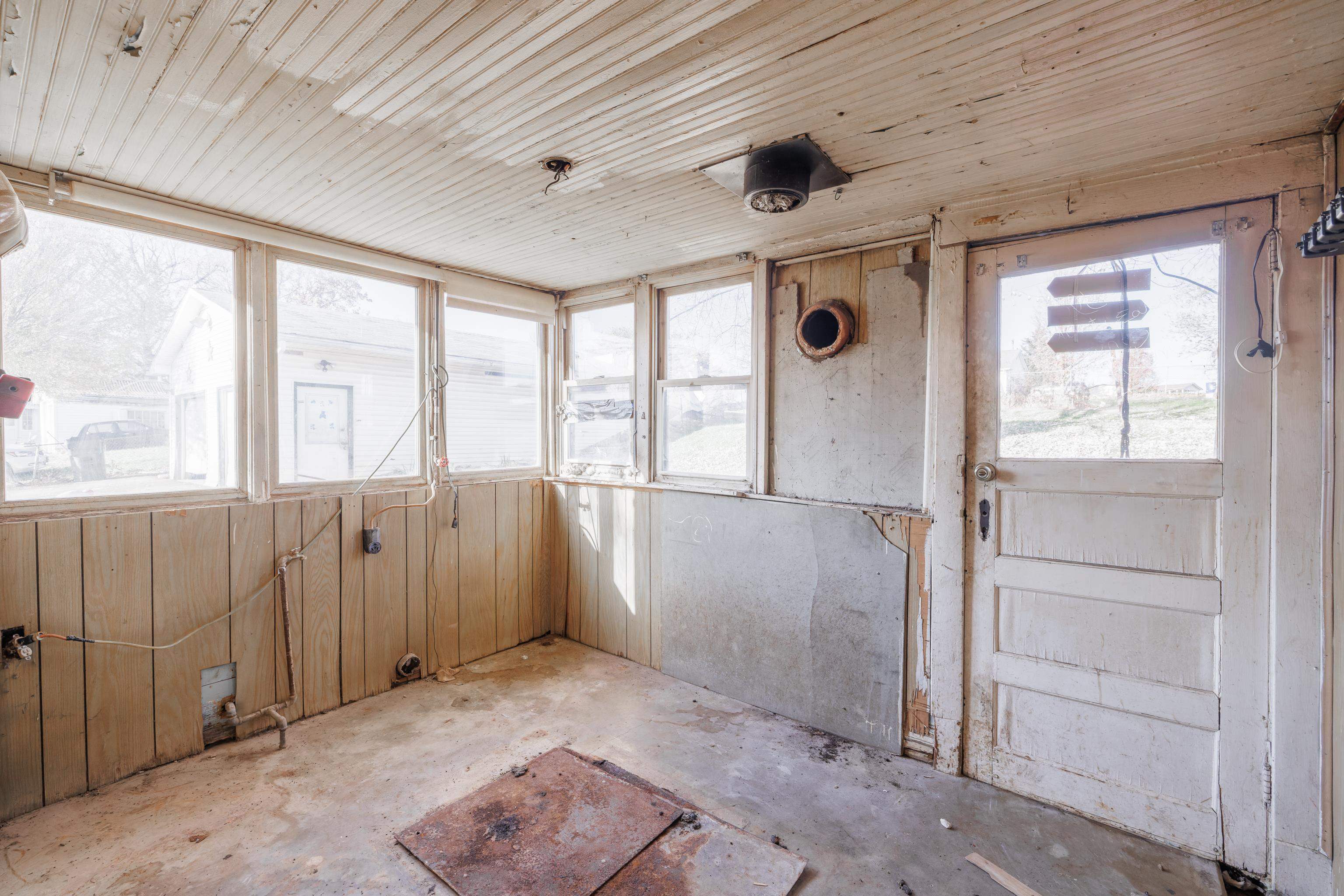 1950 JEFFERSON HWY, FISHERSVILLE, Virginia 22939, 3 Bedrooms Bedrooms, ,1 BathroomBathrooms,Residential,1950 JEFFERSON HWY,671138 MLS # 671138 1950 JEFFERSON HWY, FISHERSVILLE, Virginia 22939, 3 Bedrooms Bedrooms, ,1 BathroomBathrooms,Residential,1950 JEFFERSON HWY,671138 MLS # 671138