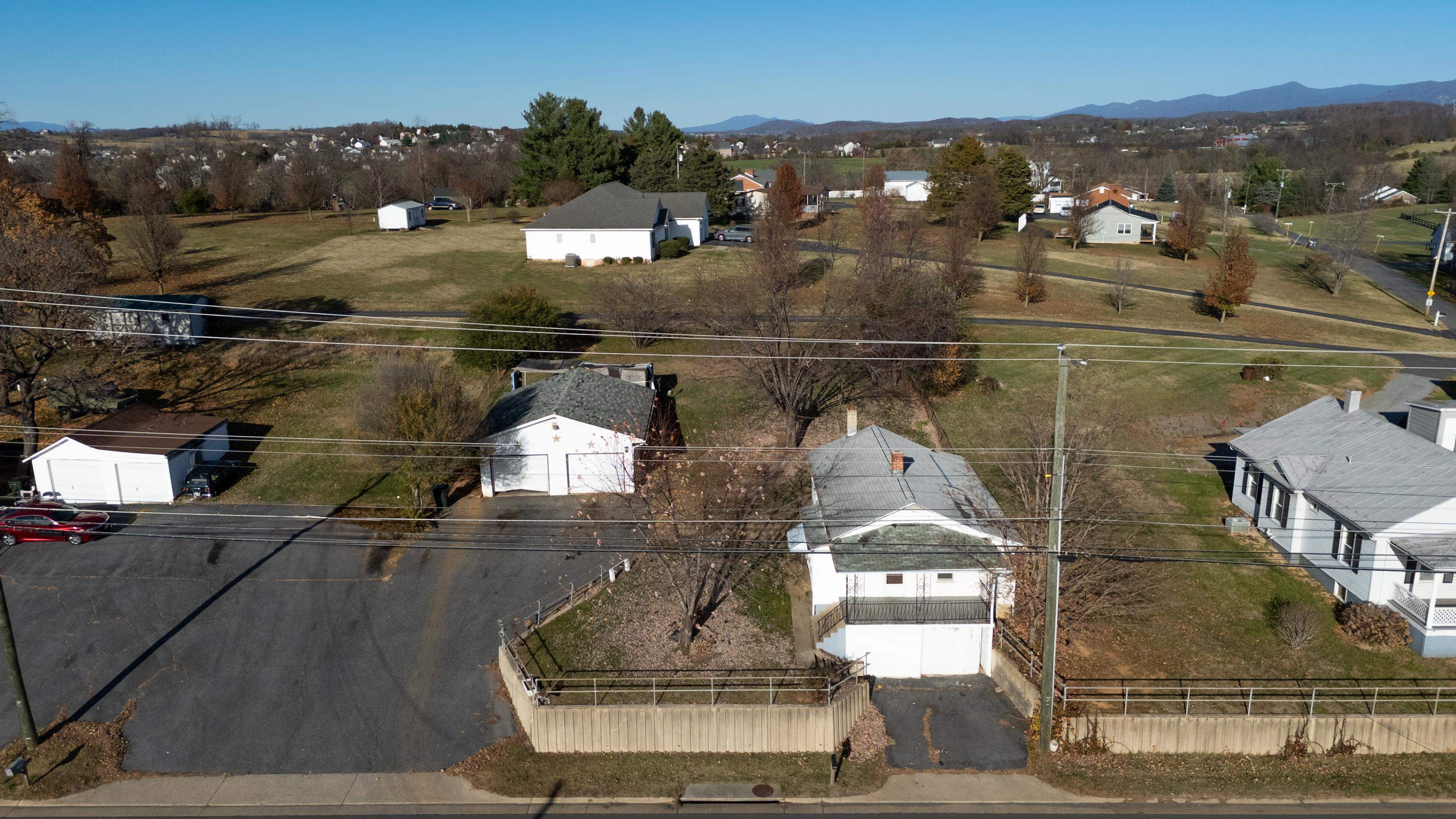 1950 JEFFERSON HWY, FISHERSVILLE, Virginia 22939, 3 Bedrooms Bedrooms, ,1 BathroomBathrooms,Residential,1950 JEFFERSON HWY,671138 MLS # 671138 1950 JEFFERSON HWY, FISHERSVILLE, Virginia 22939, 3 Bedrooms Bedrooms, ,1 BathroomBathrooms,Residential,1950 JEFFERSON HWY,671138 MLS # 671138