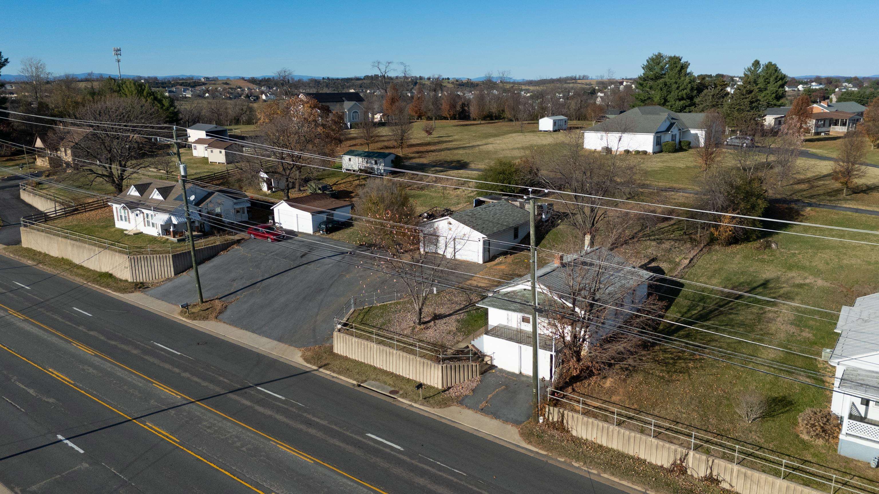 1950 JEFFERSON HWY, FISHERSVILLE, Virginia 22939, 3 Bedrooms Bedrooms, ,1 BathroomBathrooms,Residential,1950 JEFFERSON HWY,671138 MLS # 671138 1950 JEFFERSON HWY, FISHERSVILLE, Virginia 22939, 3 Bedrooms Bedrooms, ,1 BathroomBathrooms,Residential,1950 JEFFERSON HWY,671138 MLS # 671138