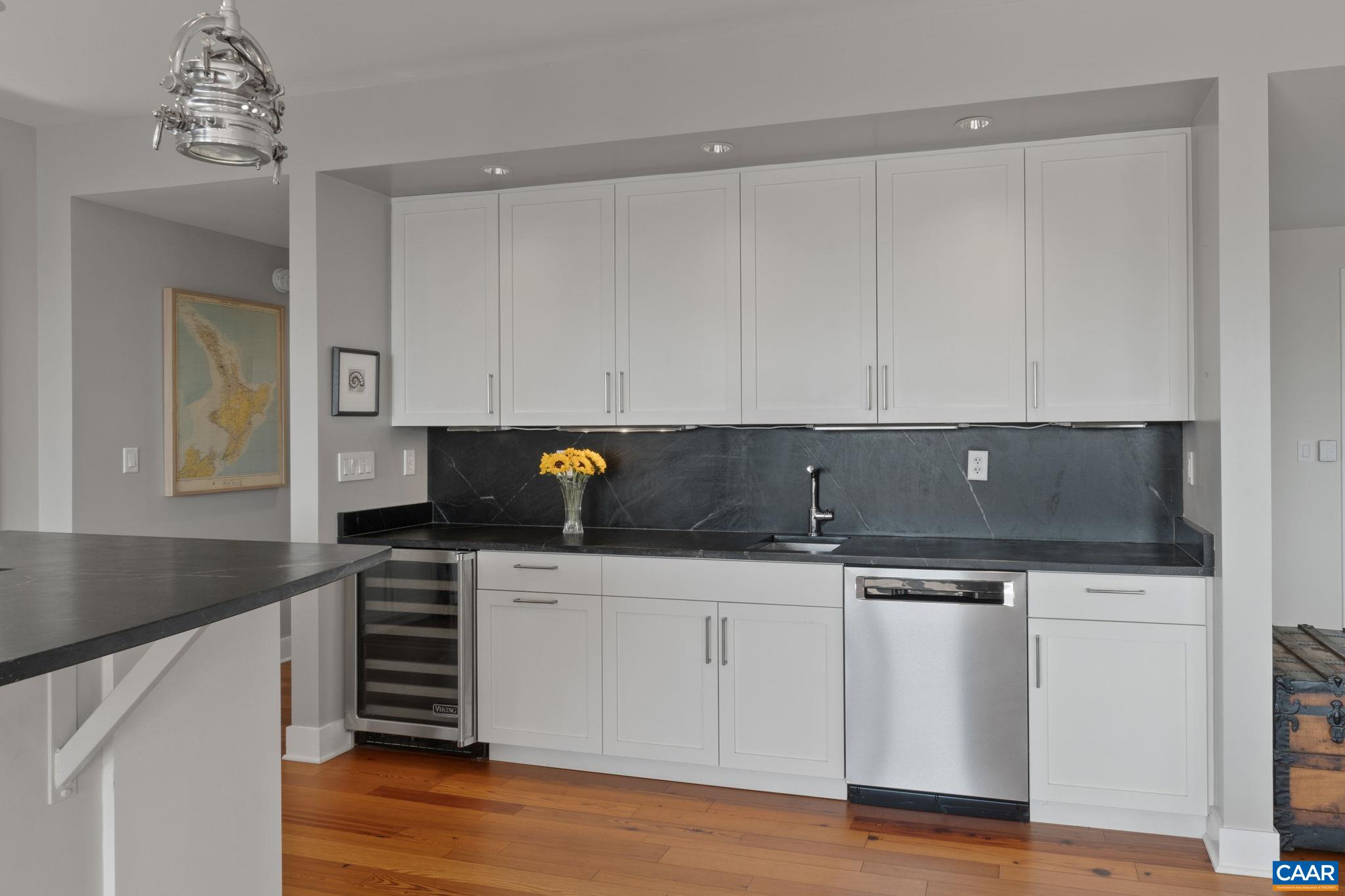 200 GARRETT ST, CHARLOTTESVILLE, Virginia 22902, 2 Bedrooms Bedrooms, ,2 BathroomsBathrooms,Residential,200 GARRETT ST,671139 MLS # 671139 200 GARRETT ST, CHARLOTTESVILLE, Virginia 22902, 2 Bedrooms Bedrooms, ,2 BathroomsBathrooms,Residential,200 GARRETT ST,671139 MLS # 671139