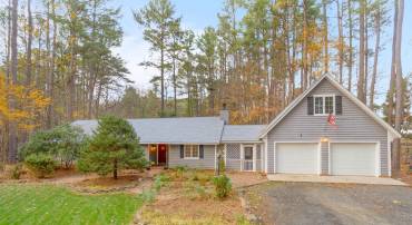 4220 PADDOCK CIR, EARLYSVILLE, Virginia 22936, 3 Bedrooms Bedrooms, ,2 BathroomsBathrooms,Residential,From Cville Take Woodlands Rd to Earlysville Rd. t,4220 PADDOCK CIR,671141 MLS # 671141