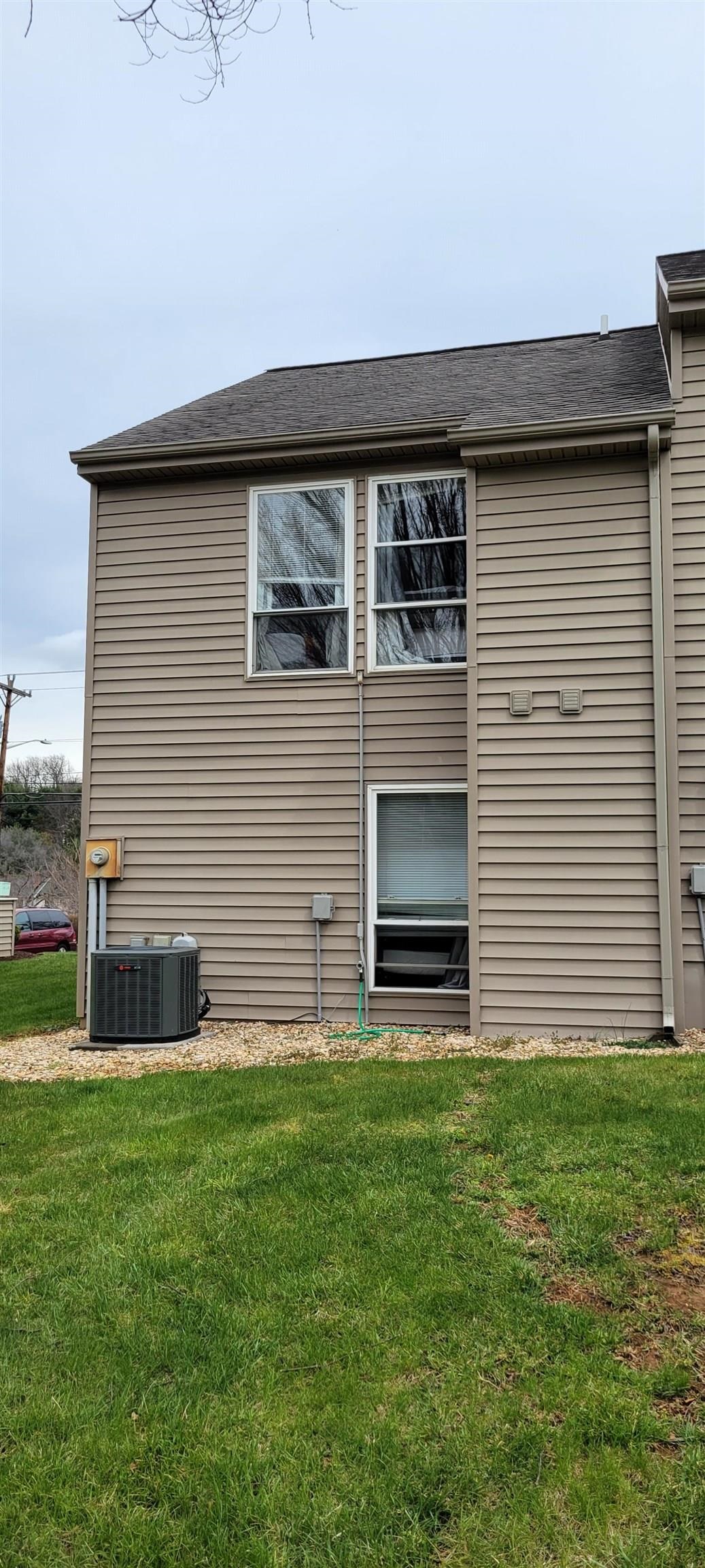 1309 BRADLEY DR, HARRISONBURG, Virginia 22801, 4 Bedrooms Bedrooms, ,2 BathroomsBathrooms,Residential,1309 BRADLEY DR,671143 MLS # 671143 1309 BRADLEY DR, HARRISONBURG, Virginia 22801, 4 Bedrooms Bedrooms, ,2 BathroomsBathrooms,Residential,1309 BRADLEY DR,671143 MLS # 671143