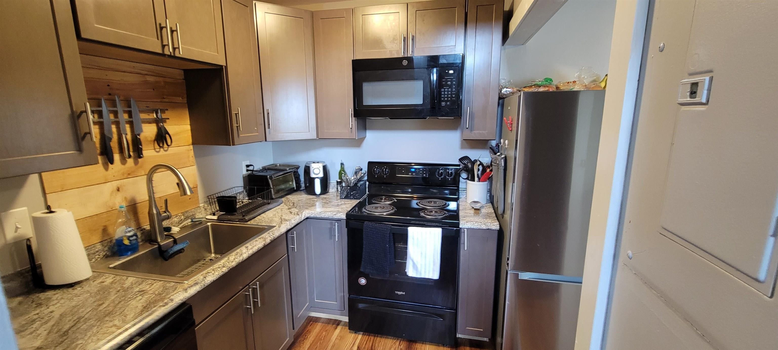 1309 BRADLEY DR, HARRISONBURG, Virginia 22801, 4 Bedrooms Bedrooms, ,2 BathroomsBathrooms,Residential,1309 BRADLEY DR,671143 MLS # 671143 1309 BRADLEY DR, HARRISONBURG, Virginia 22801, 4 Bedrooms Bedrooms, ,2 BathroomsBathrooms,Residential,1309 BRADLEY DR,671143 MLS # 671143