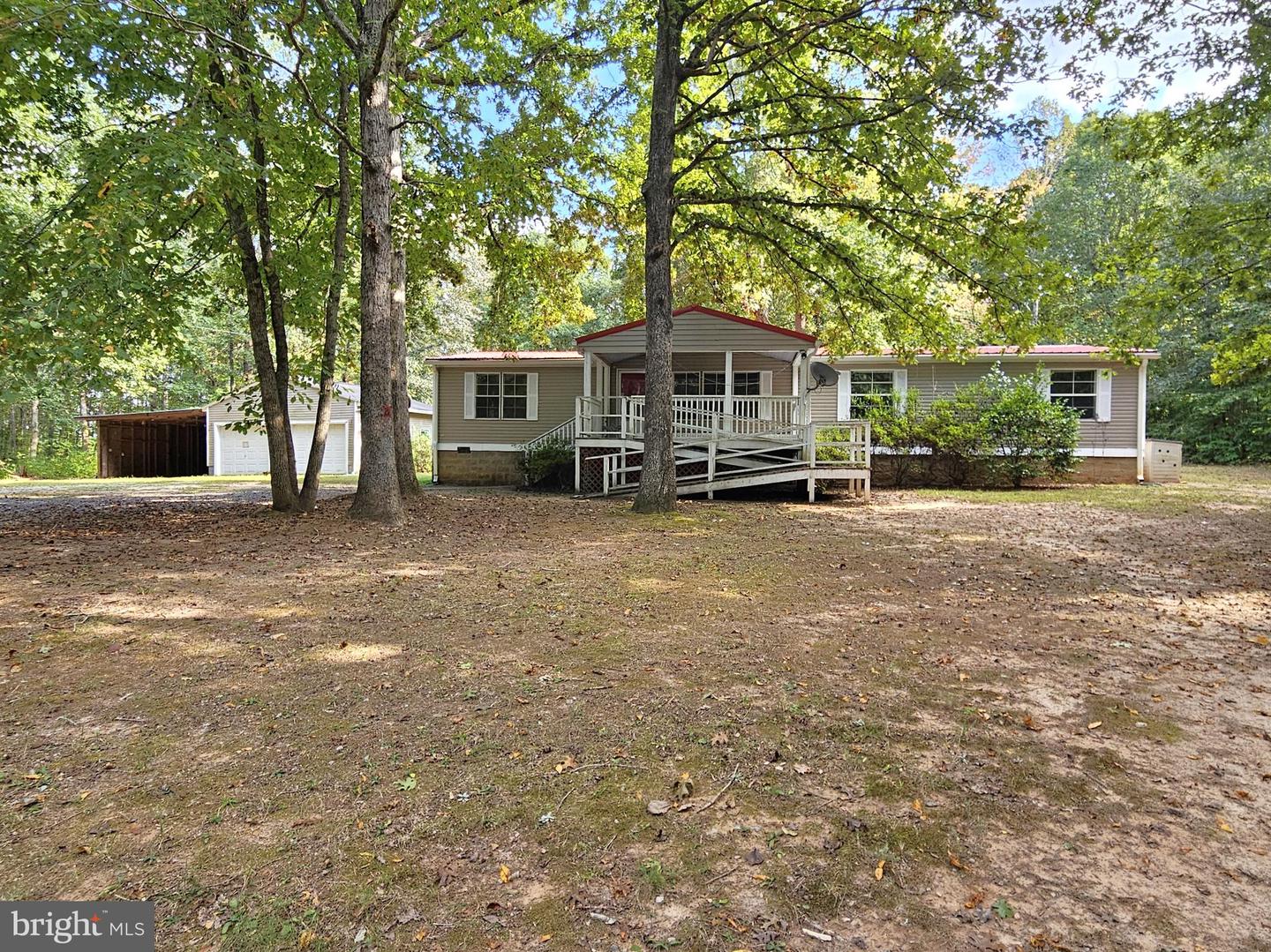 7962 FIVE FORKS RD, PAMPLIN, Virginia 23958, 3 Bedrooms Bedrooms, 8 Rooms Rooms,2 BathroomsBathrooms,Residential,For sale,7962 FIVE FORKS RD,VAPE2000108 MLS # VAPE2000108