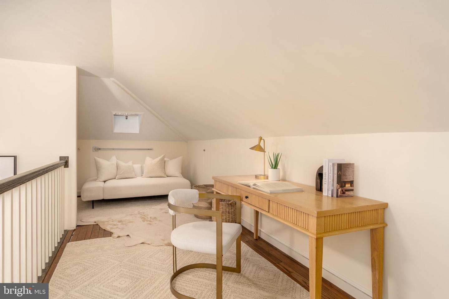 2939 MACOMB ST NW, WASHINGTON, District Of Columbia 20008, 3 Bedrooms Bedrooms, ,2 BathroomsBathrooms,Residential,For sale,2939 MACOMB ST NW,DCDC2226098 MLS # DCDC2226098 2939 MACOMB ST NW, WASHINGTON, District Of Columbia 20008, 3 Bedrooms Bedrooms, ,2 BathroomsBathrooms,Residential,For sale,2939 MACOMB ST NW,DCDC2226098 MLS # DCDC2226098