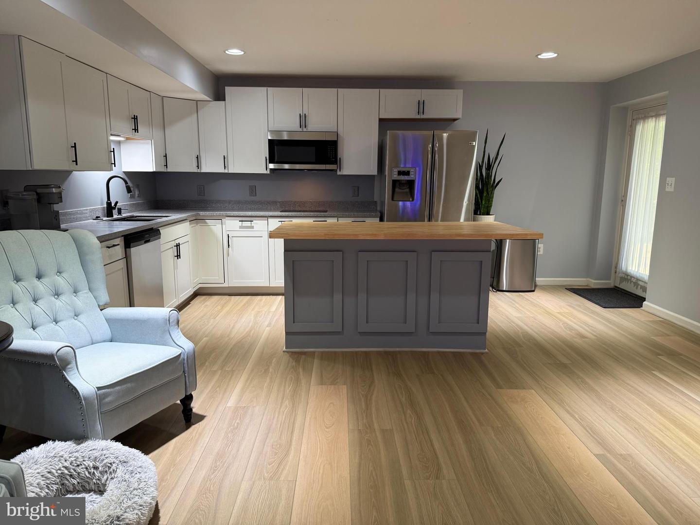 1803 IDLEWILD BLVD, FREDERICKSBURG, Virginia 22401, 4 Bedrooms Bedrooms, ,2 BathroomsBathrooms,Residential,For sale,1803 IDLEWILD BLVD,VAFB2009104 MLS # VAFB2009104 1803 IDLEWILD BLVD, FREDERICKSBURG, Virginia 22401, 4 Bedrooms Bedrooms, ,2 BathroomsBathrooms,Residential,For sale,1803 IDLEWILD BLVD,VAFB2009104 MLS # VAFB2009104