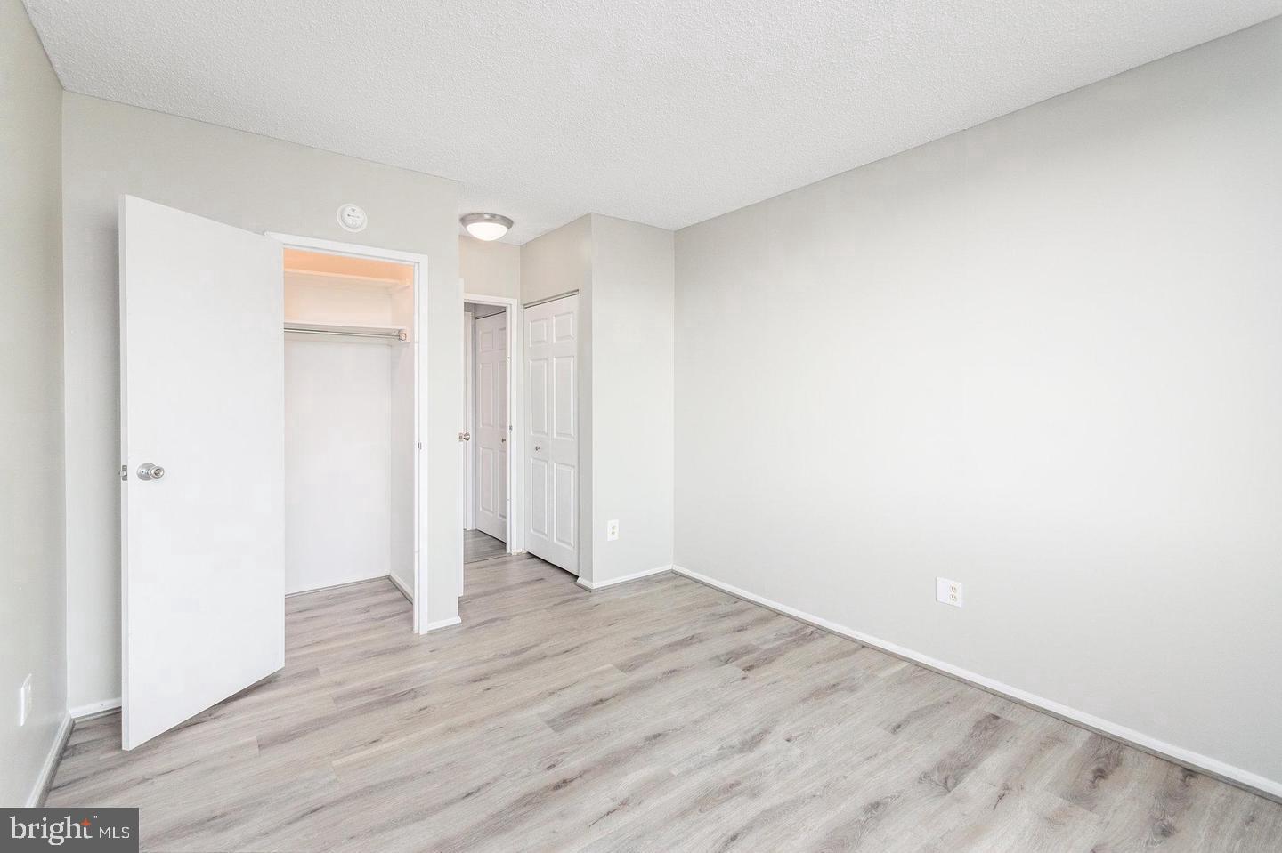 5500 HOLMES RUN PKWY #318, ALEXANDRIA, Virginia 22304, 1 Bedroom Bedrooms, ,1 BathroomBathrooms,Residential,For sale,5500 HOLMES RUN PKWY #318,VAAX2050758 MLS # VAAX2050758 5500 HOLMES RUN PKWY #318, ALEXANDRIA, Virginia 22304, 1 Bedroom Bedrooms, ,1 BathroomBathrooms,Residential,For sale,5500 HOLMES RUN PKWY #318,VAAX2050758 MLS # VAAX2050758