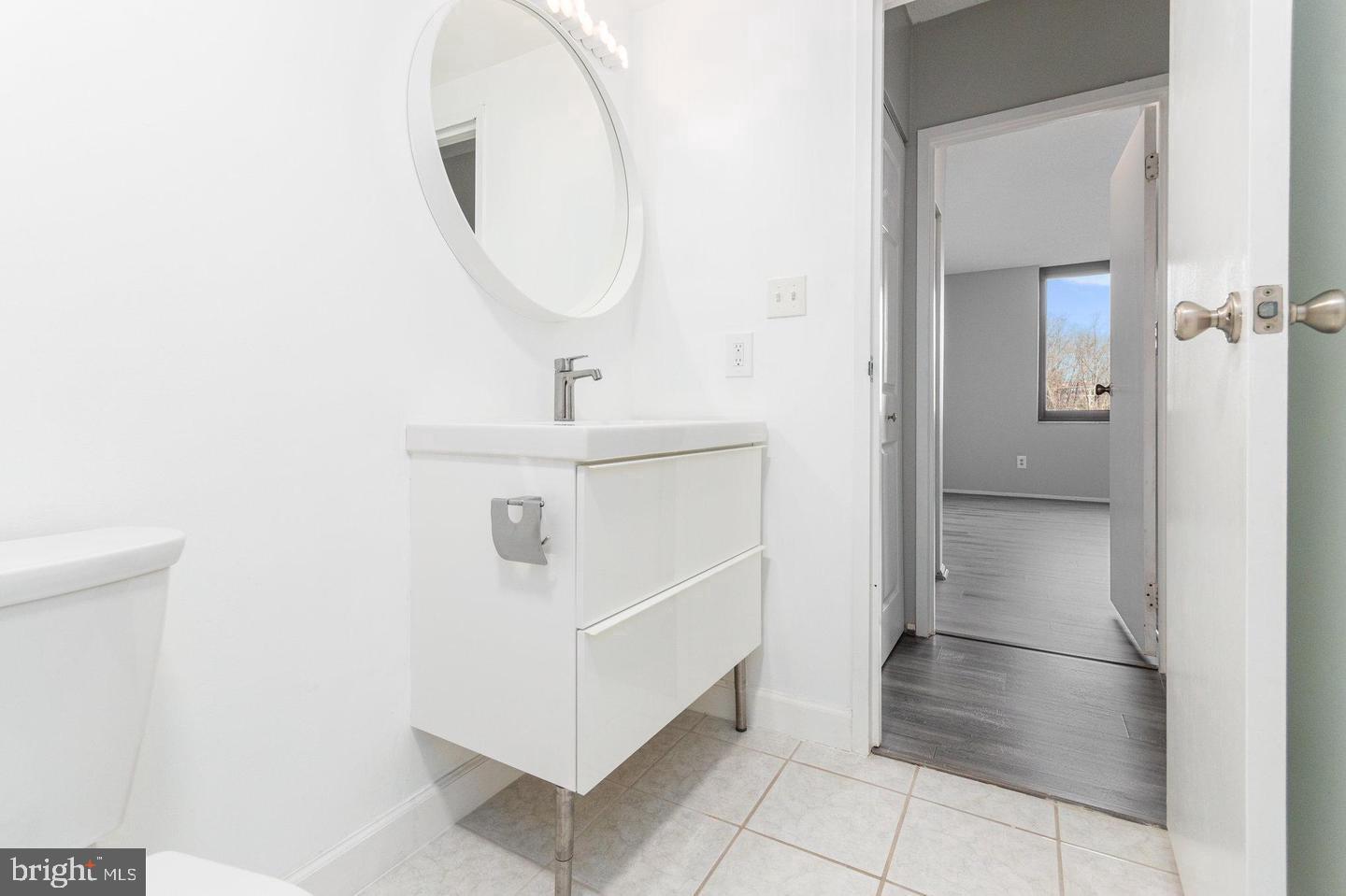 5500 HOLMES RUN PKWY #318, ALEXANDRIA, Virginia 22304, 1 Bedroom Bedrooms, ,1 BathroomBathrooms,Residential,For sale,5500 HOLMES RUN PKWY #318,VAAX2050758 MLS # VAAX2050758 5500 HOLMES RUN PKWY #318, ALEXANDRIA, Virginia 22304, 1 Bedroom Bedrooms, ,1 BathroomBathrooms,Residential,For sale,5500 HOLMES RUN PKWY #318,VAAX2050758 MLS # VAAX2050758