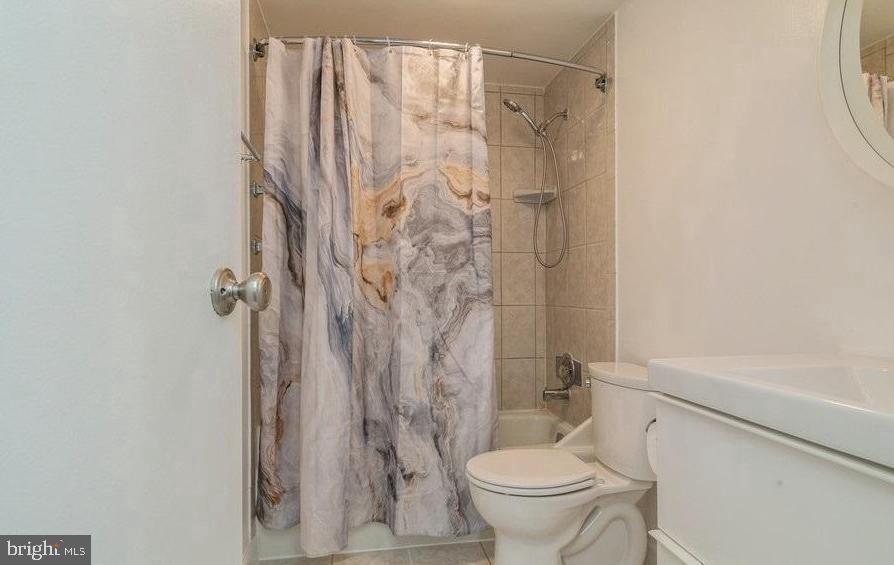 5500 HOLMES RUN PKWY #318, ALEXANDRIA, Virginia 22304, 1 Bedroom Bedrooms, ,1 BathroomBathrooms,Residential,For sale,5500 HOLMES RUN PKWY #318,VAAX2050758 MLS # VAAX2050758 5500 HOLMES RUN PKWY #318, ALEXANDRIA, Virginia 22304, 1 Bedroom Bedrooms, ,1 BathroomBathrooms,Residential,For sale,5500 HOLMES RUN PKWY #318,VAAX2050758 MLS # VAAX2050758