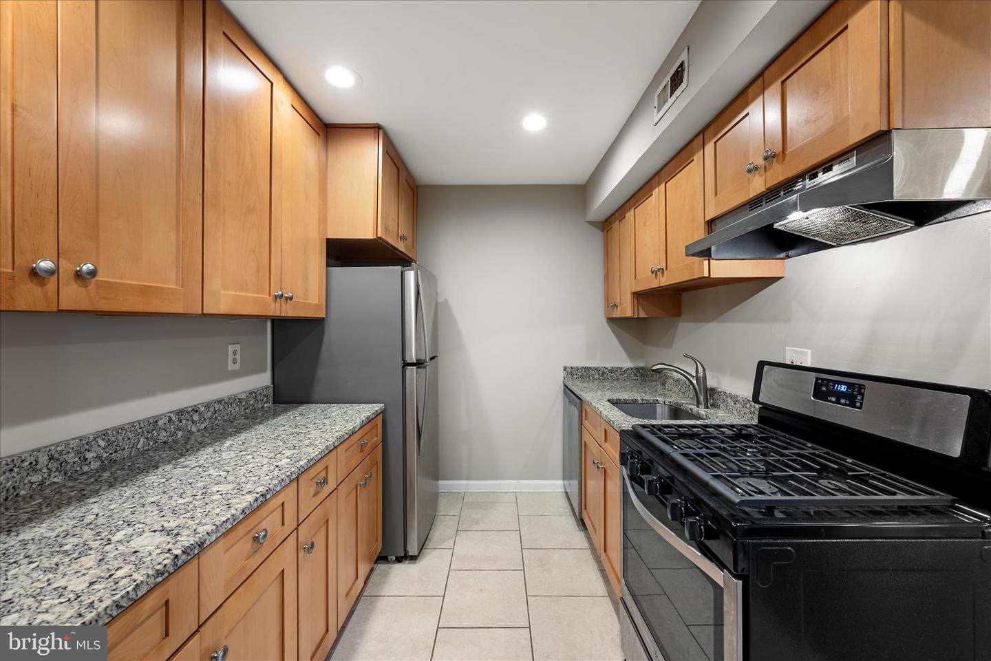 156 HAYCOCK RD #A-6, FALLS CHURCH, Virginia 22046, 1 Bedroom Bedrooms, ,1 BathroomBathrooms,Residential,For sale,156 HAYCOCK RD #A-6,VAFA2003366 MLS # VAFA2003366 156 HAYCOCK RD #A-6, FALLS CHURCH, Virginia 22046, 1 Bedroom Bedrooms, ,1 BathroomBathrooms,Residential,For sale,156 HAYCOCK RD #A-6,VAFA2003366 MLS # VAFA2003366