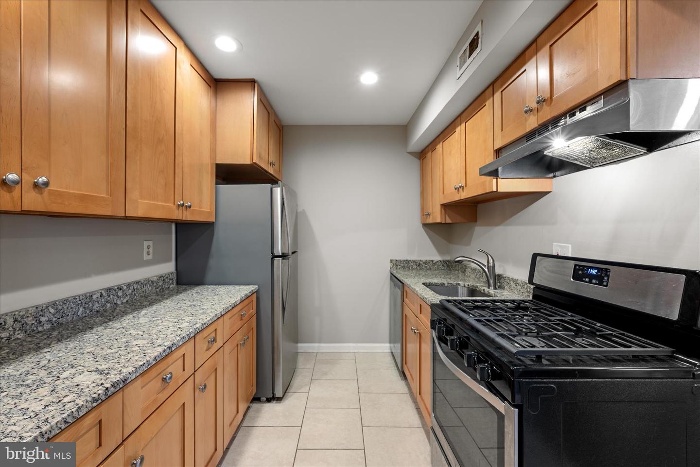 156 HAYCOCK RD #A-6, FALLS CHURCH, Virginia 22046, 1 Bedroom Bedrooms, ,1 BathroomBathrooms,Residential,For sale,156 HAYCOCK RD #A-6,VAFA2003366 MLS # VAFA2003366 156 HAYCOCK RD #A-6, FALLS CHURCH, Virginia 22046, 1 Bedroom Bedrooms, ,1 BathroomBathrooms,Residential,For sale,156 HAYCOCK RD #A-6,VAFA2003366 MLS # VAFA2003366