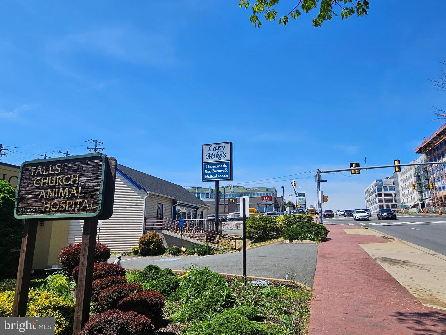 156 HAYCOCK RD #A-6, FALLS CHURCH, Virginia 22046, 1 Bedroom Bedrooms, ,1 BathroomBathrooms,Residential,For sale,156 HAYCOCK RD #A-6,VAFA2003366 MLS # VAFA2003366 156 HAYCOCK RD #A-6, FALLS CHURCH, Virginia 22046, 1 Bedroom Bedrooms, ,1 BathroomBathrooms,Residential,For sale,156 HAYCOCK RD #A-6,VAFA2003366 MLS # VAFA2003366