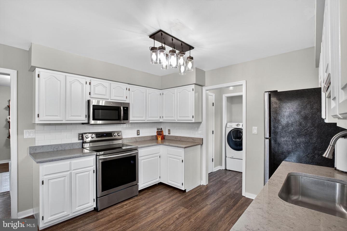 11402 WARNER DR, FREDERICKSBURG, Virginia 22407, 4 Bedrooms Bedrooms, 6 Rooms Rooms,2 BathroomsBathrooms,Residential,For sale,11402 WARNER DR,VASP2037180 MLS # VASP2037180 11402 WARNER DR, FREDERICKSBURG, Virginia 22407, 4 Bedrooms Bedrooms, 6 Rooms Rooms,2 BathroomsBathrooms,Residential,For sale,11402 WARNER DR,VASP2037180 MLS # VASP2037180