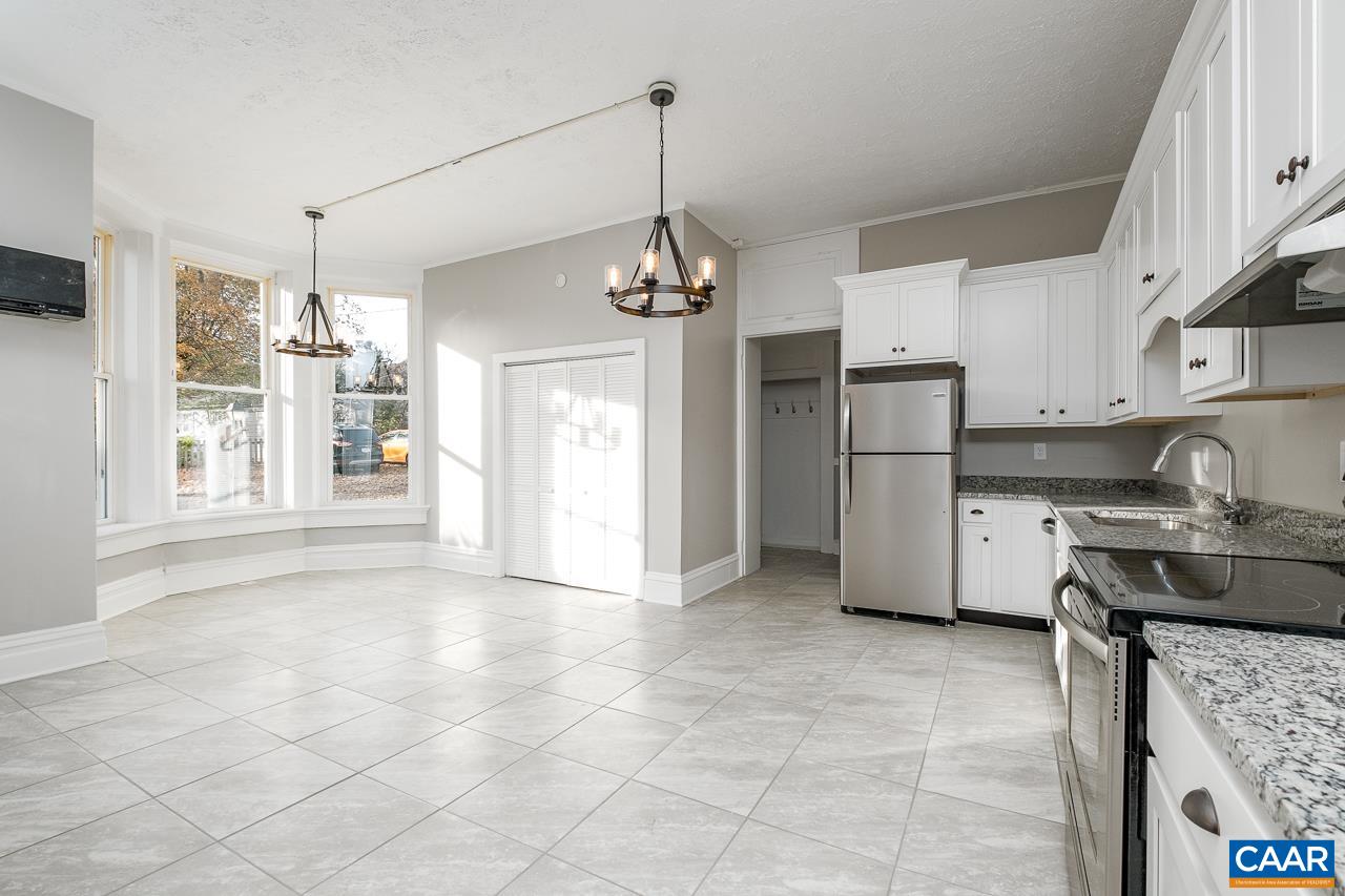 811 WESTOVER DR, STAUNTON, Virginia 24401, ,Residential,811 WESTOVER DR,671149 MLS # 671149 811 WESTOVER DR, STAUNTON, Virginia 24401, ,Residential,811 WESTOVER DR,671149 MLS # 671149