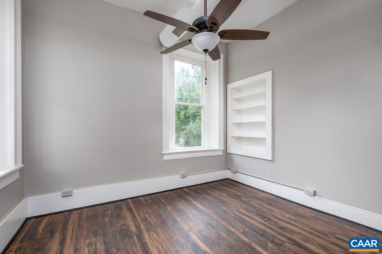 811 WESTOVER DR, STAUNTON, Virginia 24401, ,Residential,811 WESTOVER DR,671149 MLS # 671149 811 WESTOVER DR, STAUNTON, Virginia 24401, ,Residential,811 WESTOVER DR,671149 MLS # 671149