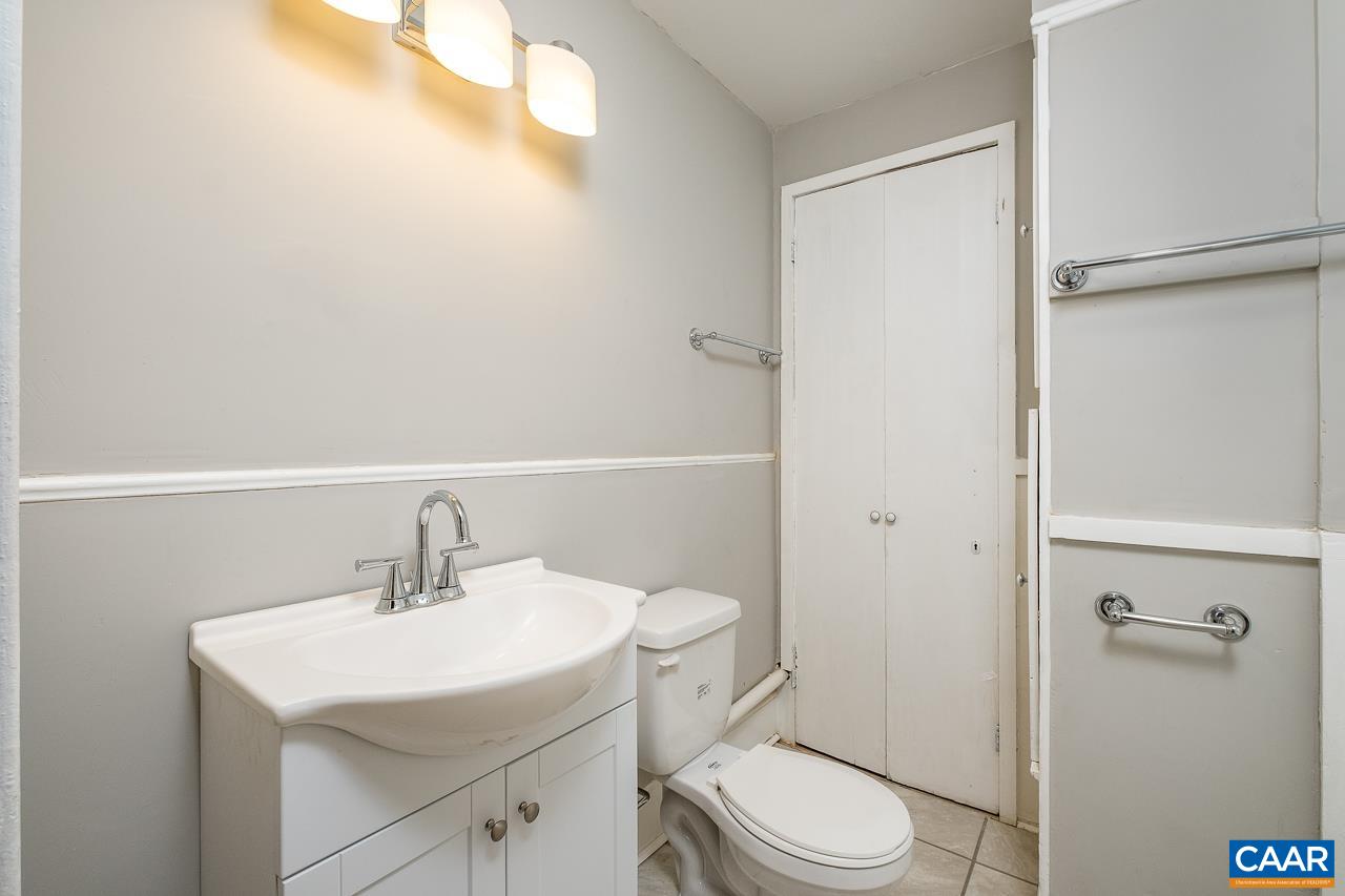 811 WESTOVER DR, STAUNTON, Virginia 24401, ,Residential,811 WESTOVER DR,671149 MLS # 671149 811 WESTOVER DR, STAUNTON, Virginia 24401, ,Residential,811 WESTOVER DR,671149 MLS # 671149