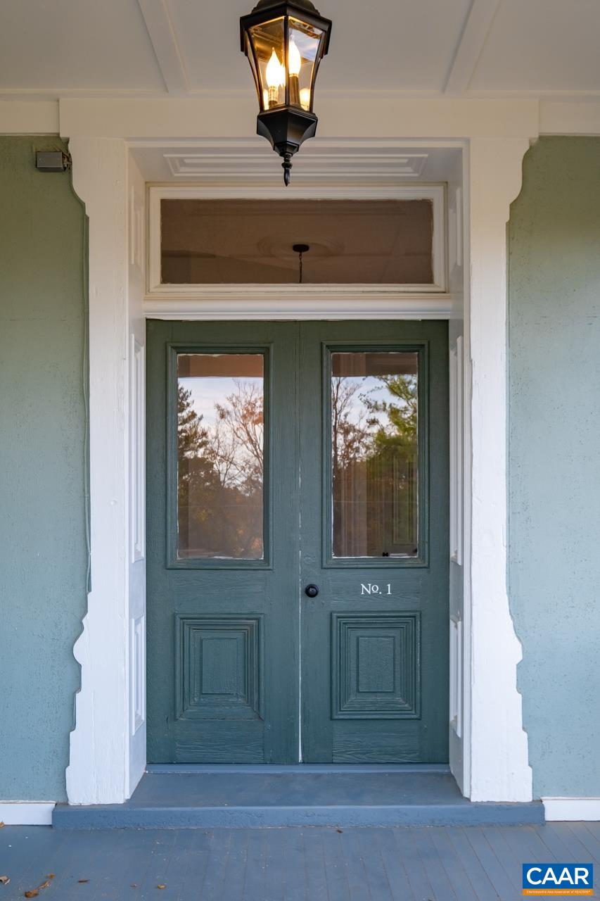 811 WESTOVER DR, STAUNTON, Virginia 24401, ,Residential,811 WESTOVER DR,671149 MLS # 671149 811 WESTOVER DR, STAUNTON, Virginia 24401, ,Residential,811 WESTOVER DR,671149 MLS # 671149