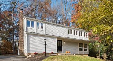 11234 HUNTING HORN LN, RESTON, Virginia 20191, 4 Bedrooms Bedrooms, ,2 BathroomsBathrooms,Residential,For sale,11234 HUNTING HORN LN,VAFX2277248 MLS # VAFX2277248