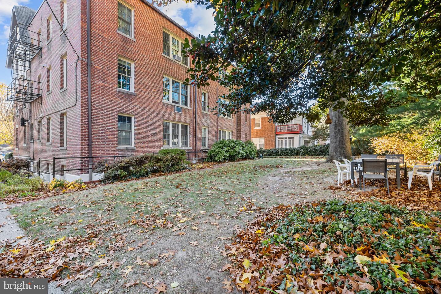 3001 PORTER ST NW #100, WASHINGTON, District Of Columbia 20008, 1 Bedroom Bedrooms, ,1 BathroomBathrooms,Residential,For sale,3001 PORTER ST NW #100,DCDC2230614 MLS # DCDC2230614 3001 PORTER ST NW #100, WASHINGTON, District Of Columbia 20008, 1 Bedroom Bedrooms, ,1 BathroomBathrooms,Residential,For sale,3001 PORTER ST NW #100,DCDC2230614 MLS # DCDC2230614